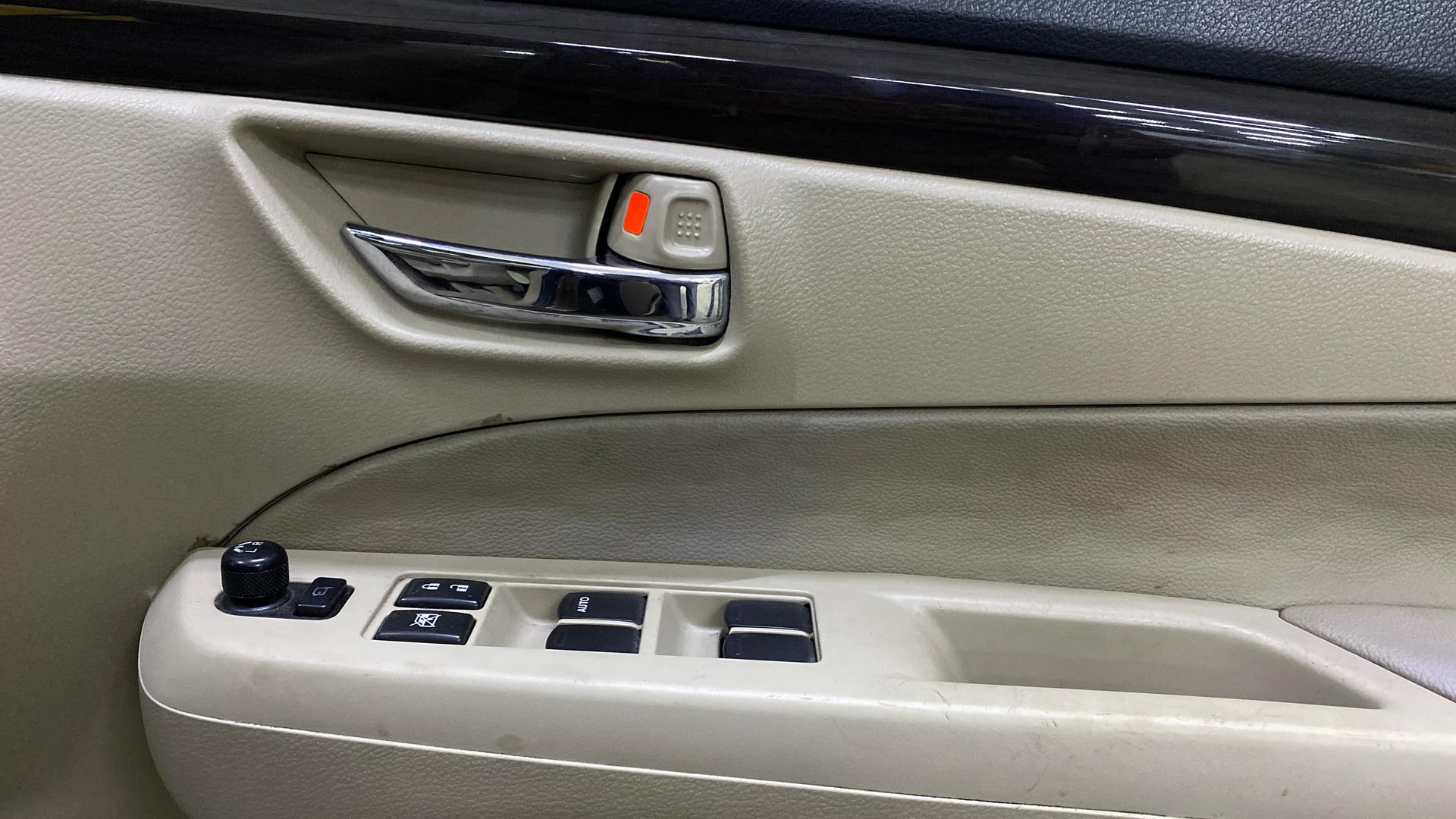 View 2016 Maruti Suzuki 1000 Base Variant Image 41 Used 2016 Maruti Suzuki 1000 Base Variant Image 41