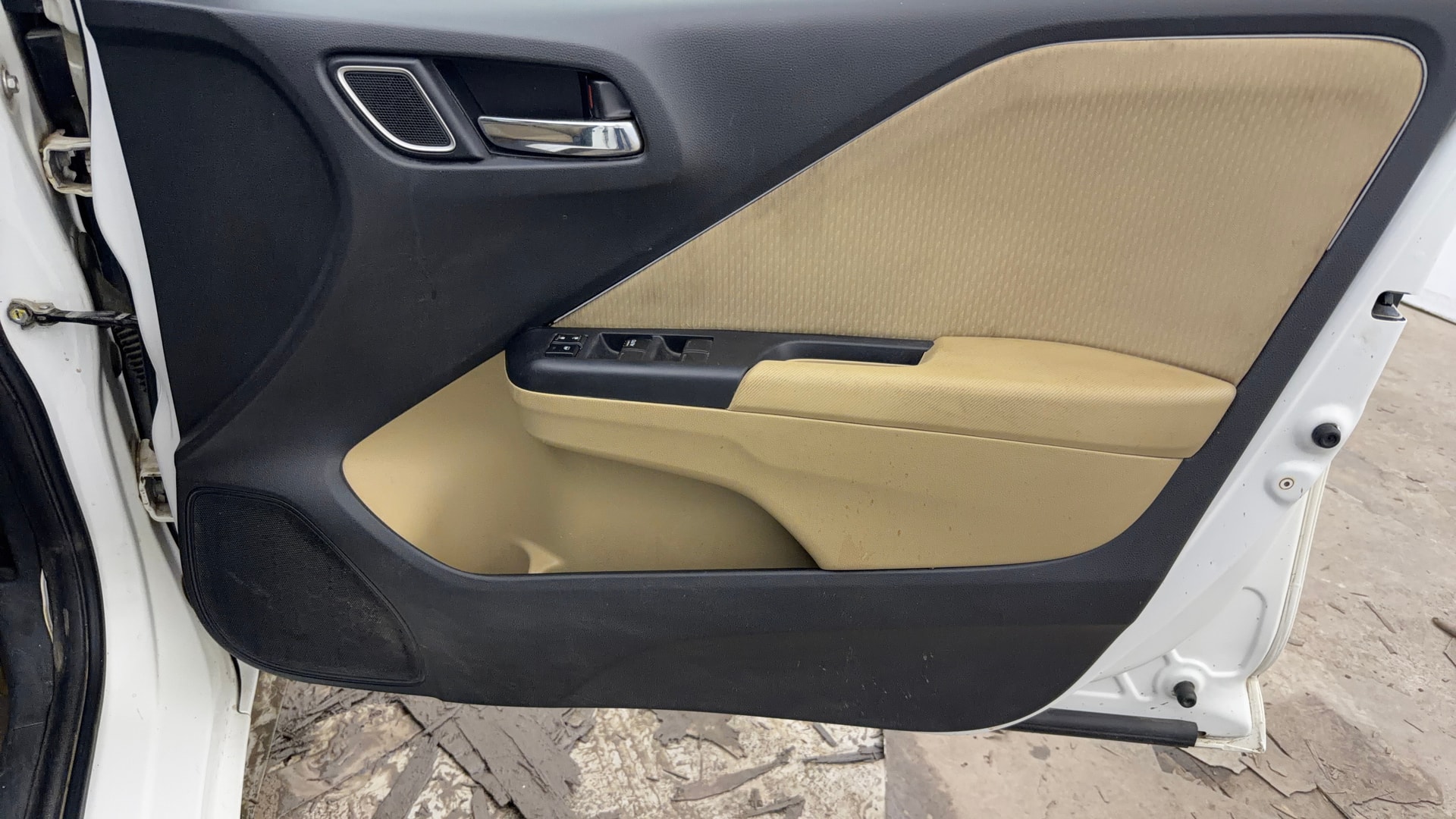View 2020 Honda City ZX MT Diesel Anniversary Edition Image 34 Used 2020 Honda City ZX MT Diesel Anniversary Edition Image 34