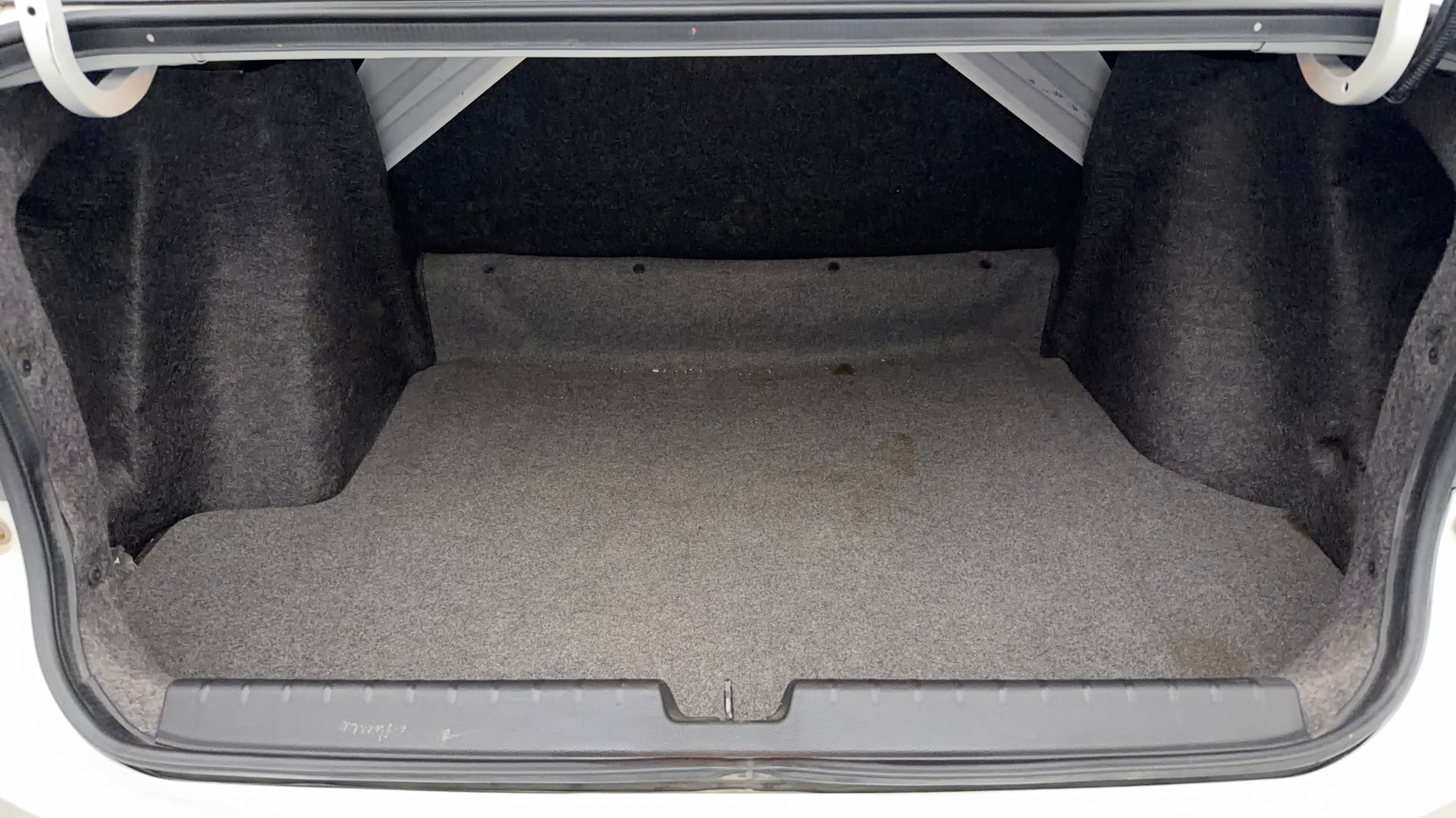 View 2020 Honda City ZX MT Diesel Anniversary Edition Image 11 Used 2020 Honda City ZX MT Diesel Anniversary Edition Image 11