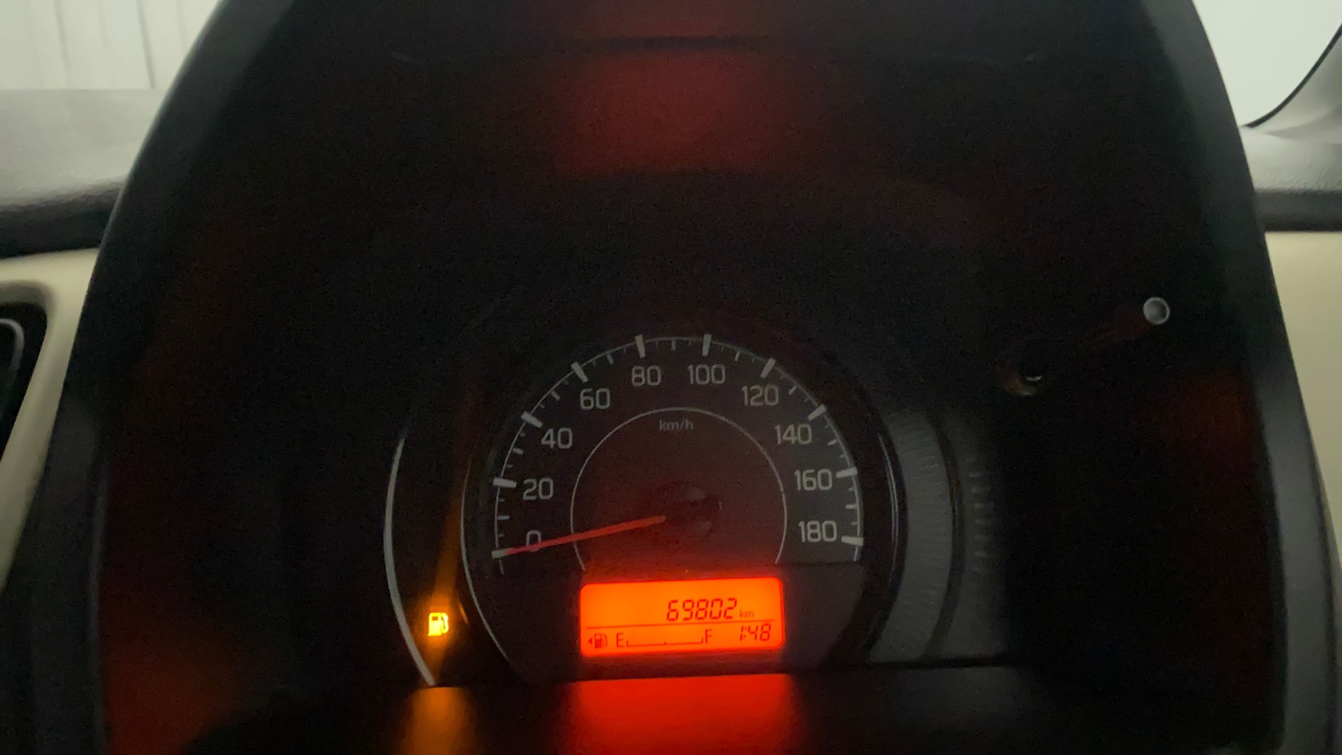 View 2019 Maruti Suzuki 1000 Base Variant Image 22 Used 2019 Maruti Suzuki 1000 Base Variant Image 22