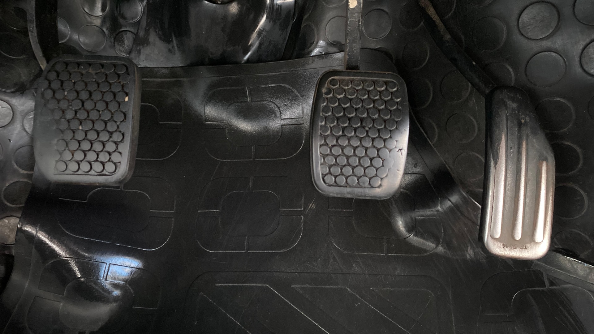 View 2014 Maruti Suzuki Alto K10 LX Image 9 Used 2014 Maruti Suzuki Alto K10 LX Image 9