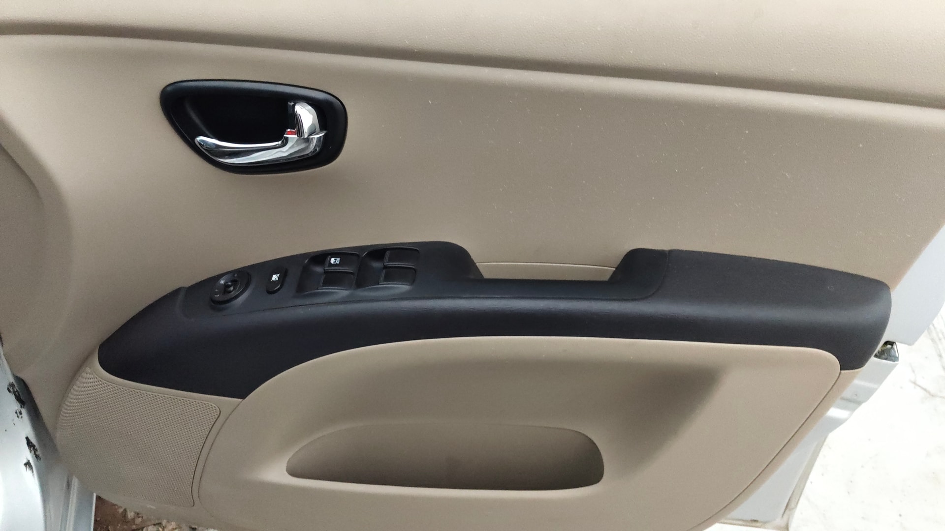 View 2013 Hyundai i10 1.2 Asta MT Image 33 Used 2013 Hyundai i10 1.2 Asta MT Image 33