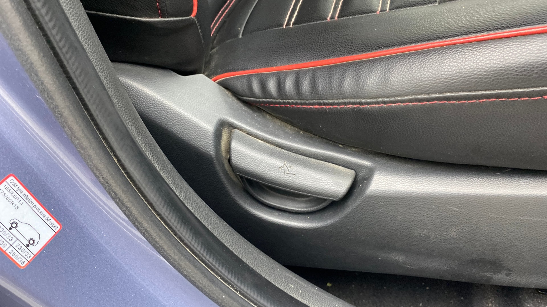 View 2017 Hyundai Grand i10 1.2 Sportz(O) Petrol Image 19 Used 2017 Hyundai Grand i10 1.2 Sportz(O) Petrol Image 19