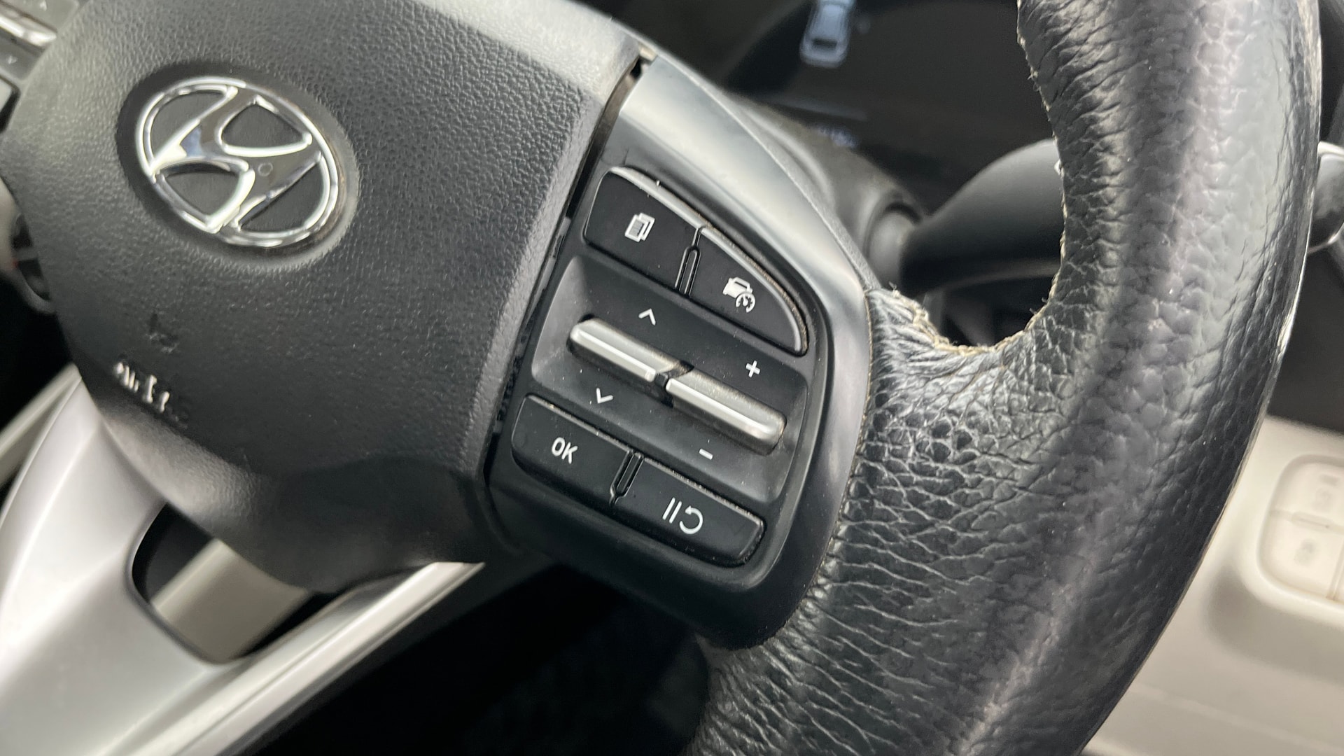 Used 2024 Hyundai Venue Used 2024 Hyundai Venue