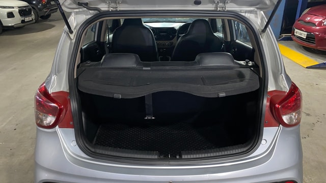 View Hyundai Grand i10 Image 10 Used Hyundai Grand i10 Image 10