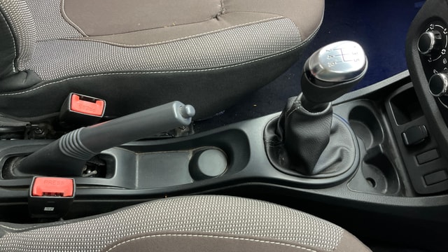 View Renault Duster Image 38 Used Renault Duster Image 38