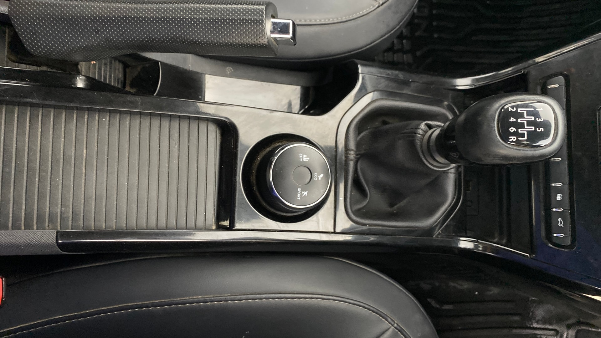 View 2023 Tata Nexon Revotron XE Image 43 Used 2023 Tata Nexon Revotron XE Image 43