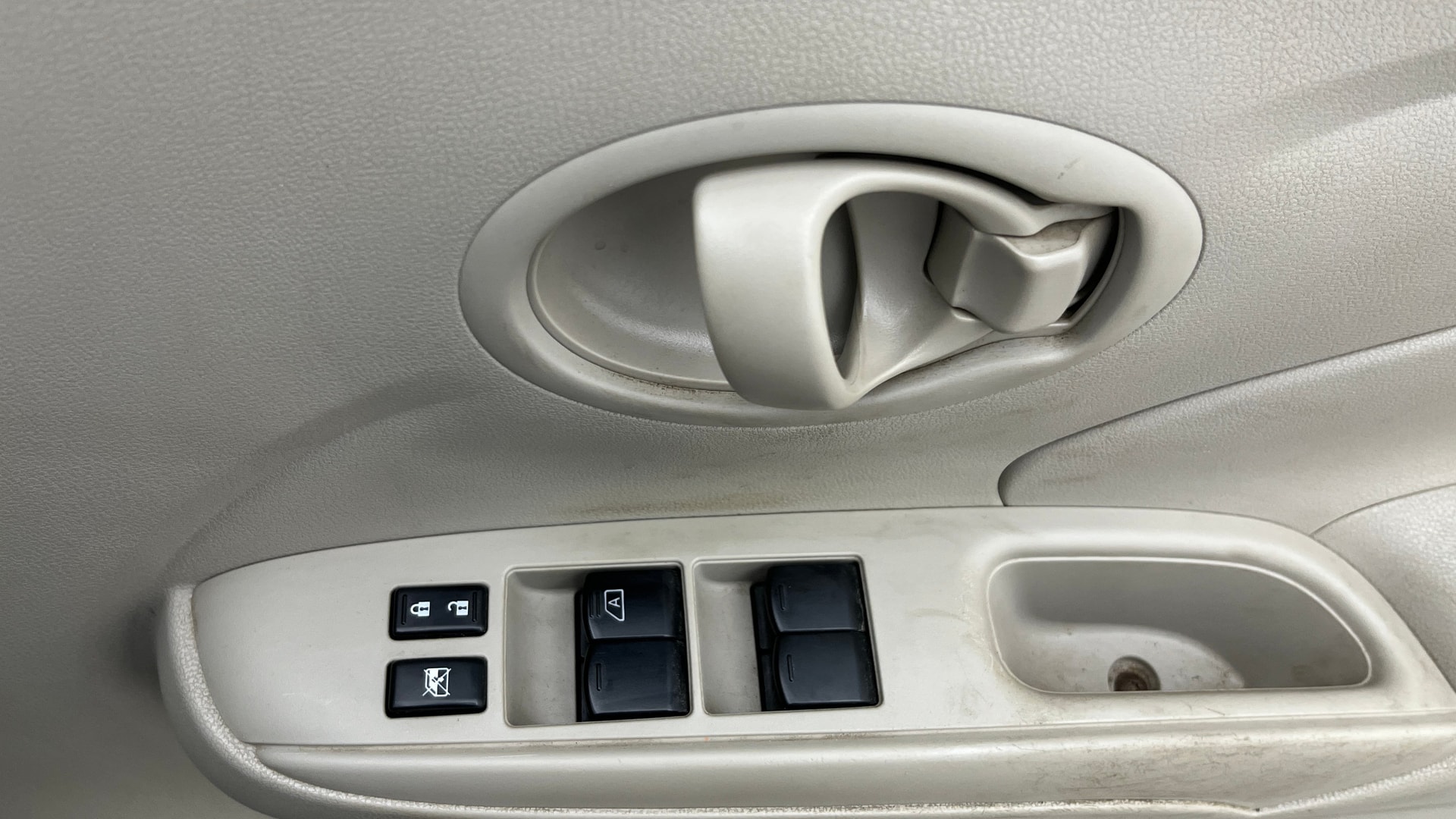 View 2013 Nissan Sunny XL Petrol Image 33 Used 2013 Nissan Sunny XL Petrol Image 33