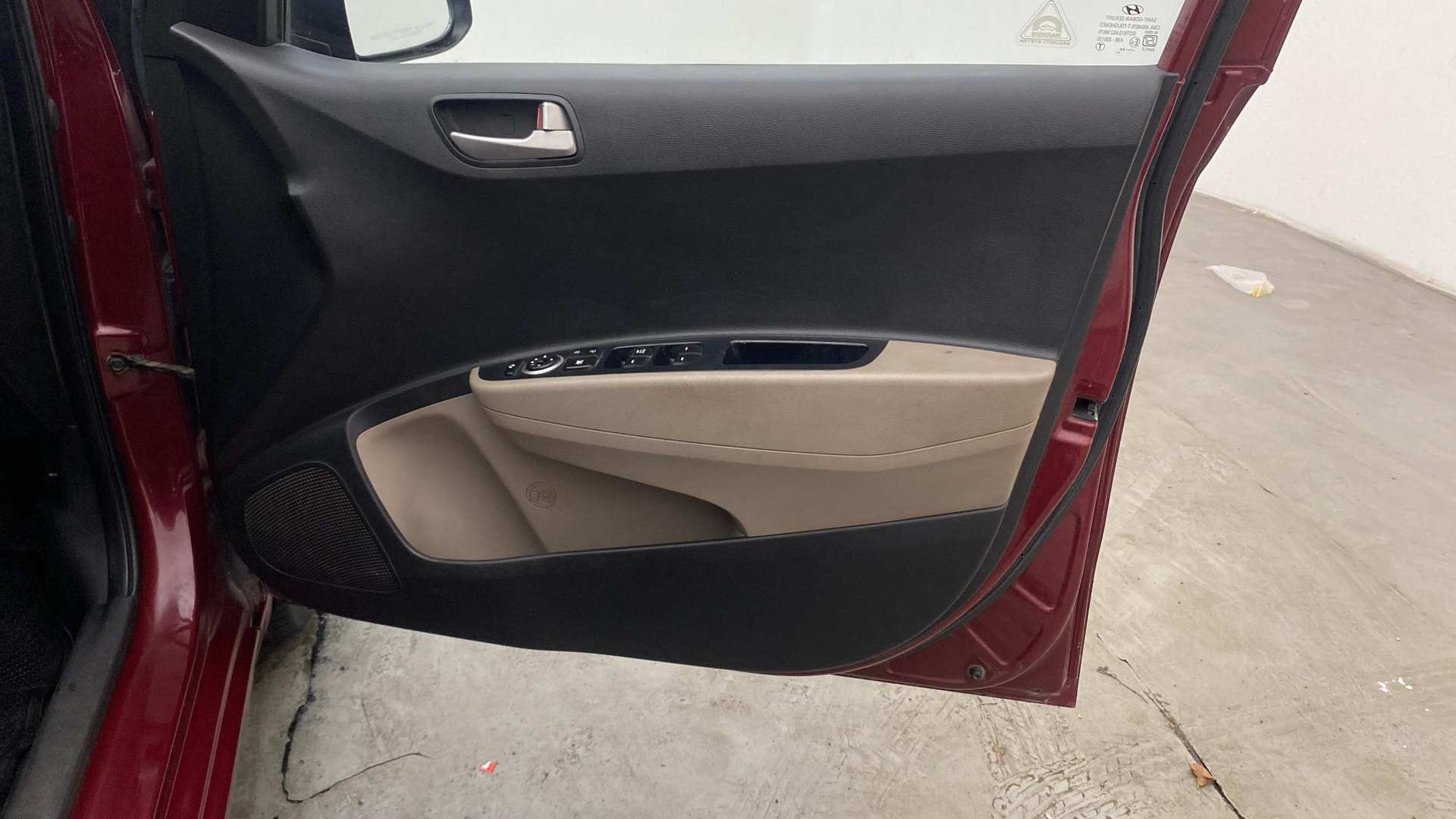 View 2014 Hyundai Grand i10 Sportz 1.2 Kappa Image 32 Used 2014 Hyundai Grand i10 Sportz 1.2 Kappa Image 32