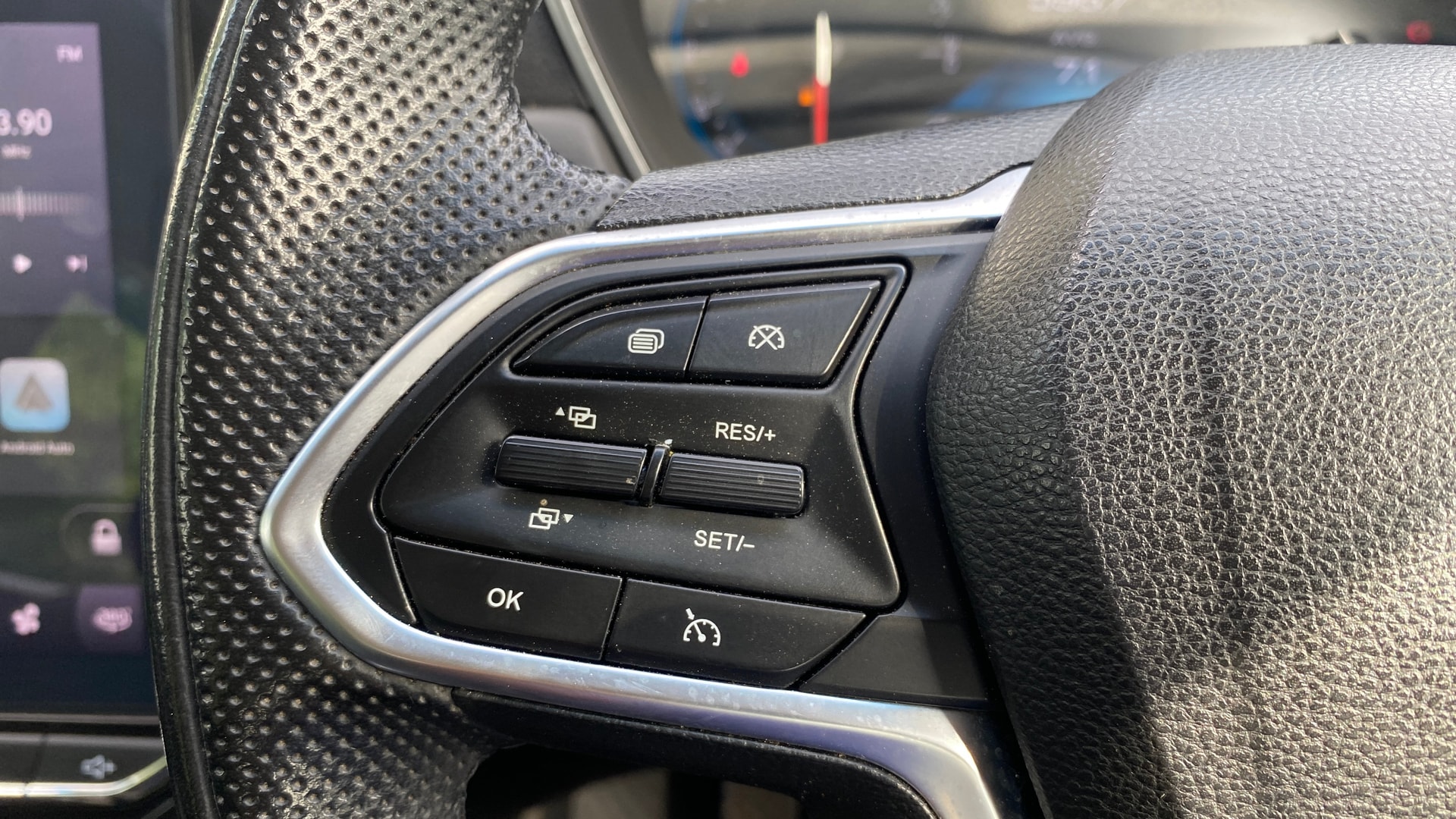 View 2019 MG Hector Sharp Diesel Image 3 Used 2019 MG Hector Sharp Diesel Image 3