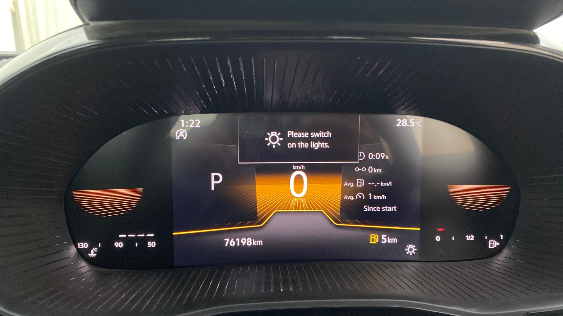 View 2024 Skoda Slavia Style 1.0 TSI AT Image 37 Used 2024 Skoda Slavia Style 1.0 TSI AT Image 37