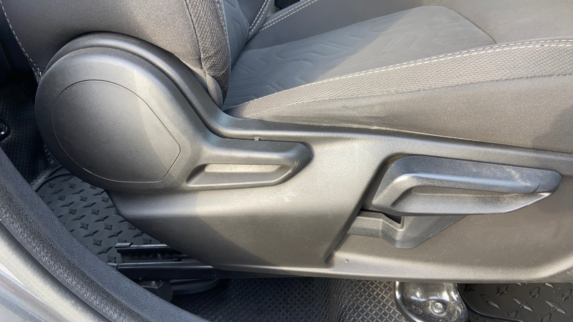 View 2021 Tata Nexon Revotron XE Image 19 Used 2021 Tata Nexon Revotron XE Image 19