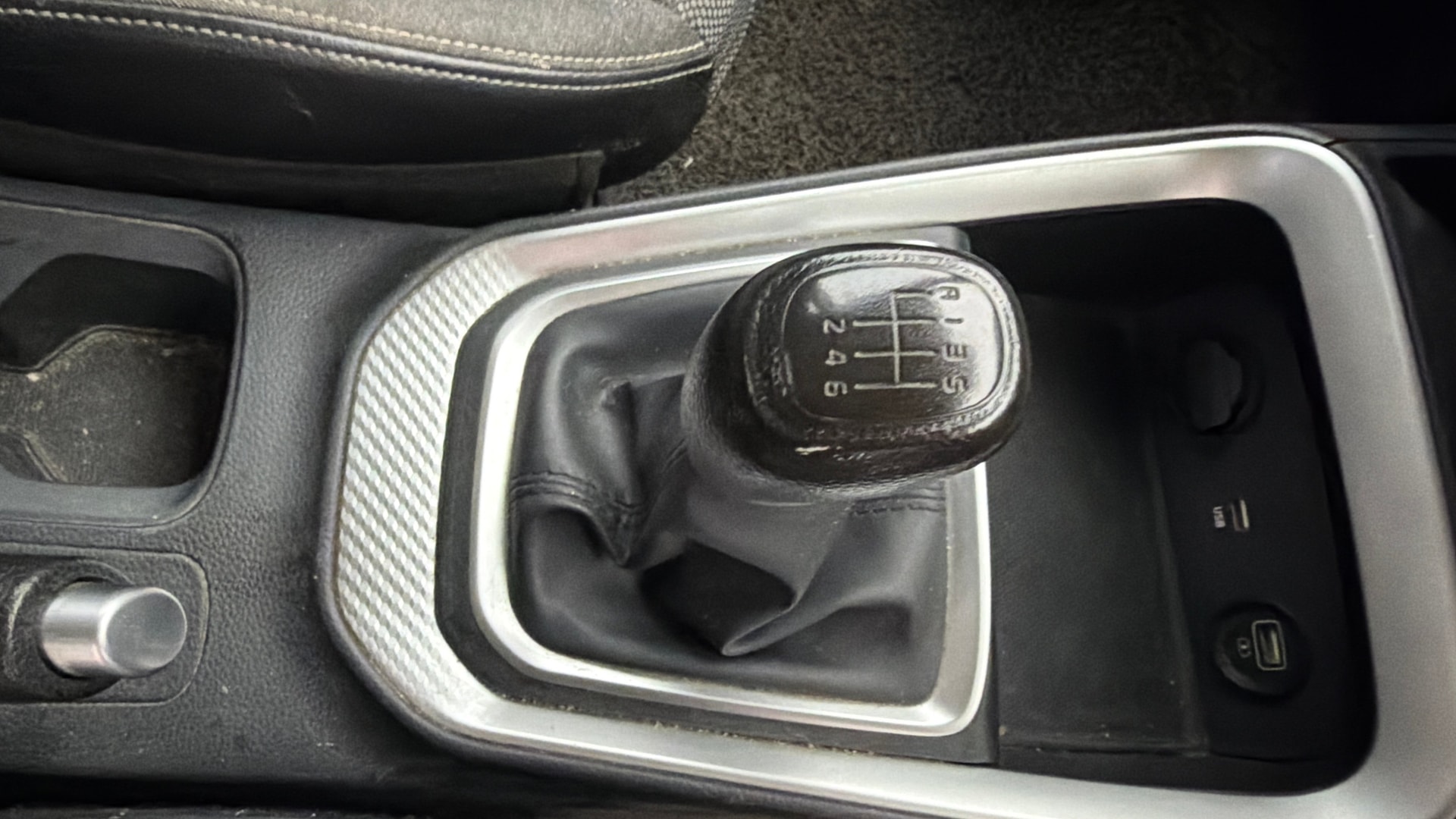 Used 2023 Kia Sonet Used 2023 Kia Sonet