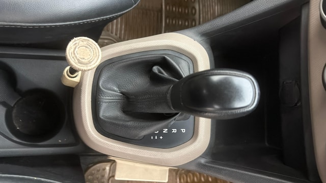 View Hyundai Grand i10 Image 37 Used Hyundai Grand i10 Image 37