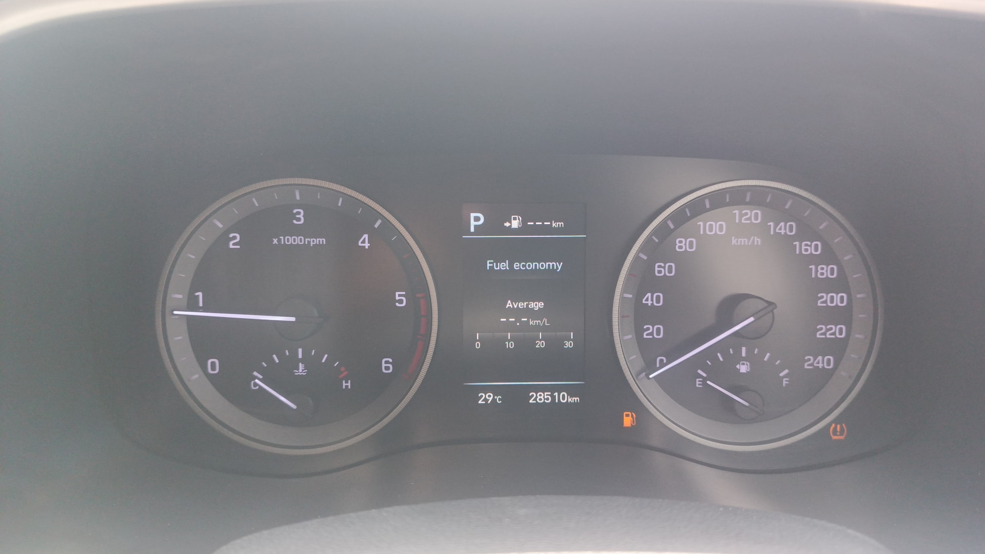 View 2020 Hyundai Tucson R 2.0 6-Speed Automatic GL BS IV Image 21 Used 2020 Hyundai Tucson R 2.0 6-Speed Automatic GL BS IV Image 21
