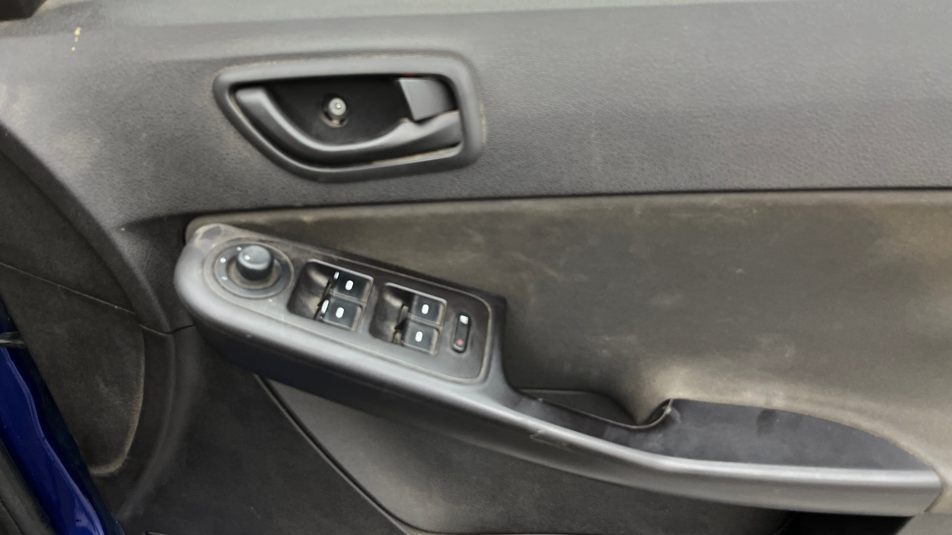 View 2015 Tata Zest XMS Petrol Image 32 Used 2015 Tata Zest XMS Petrol Image 32