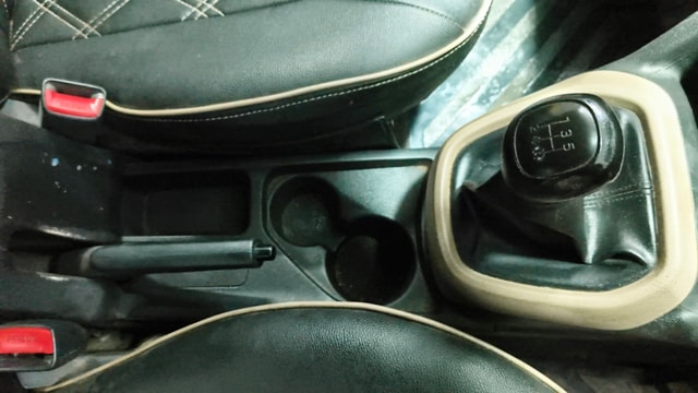 View Hyundai Grand i10 Image 40 Used Hyundai Grand i10 Image 40