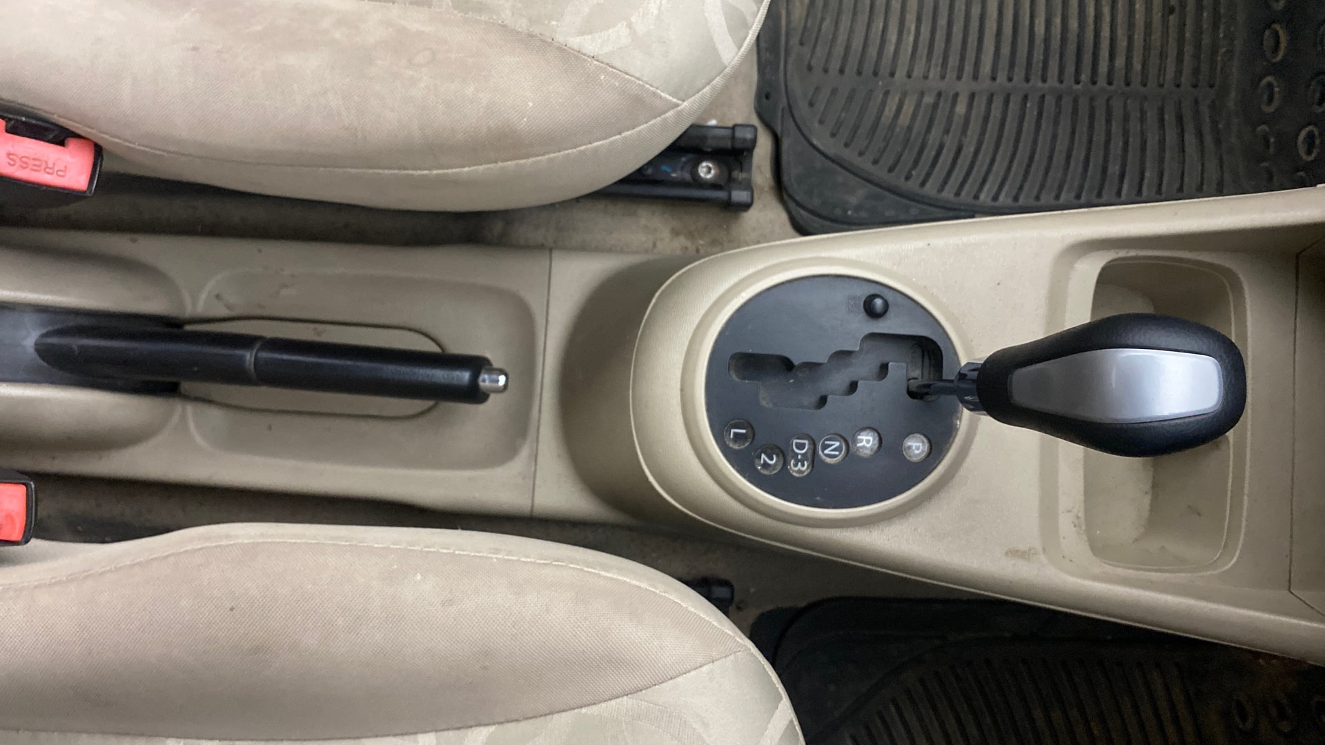 View 2013 Maruti Suzuki 1000 Base Variant Image 37 Used 2013 Maruti Suzuki 1000 Base Variant Image 37