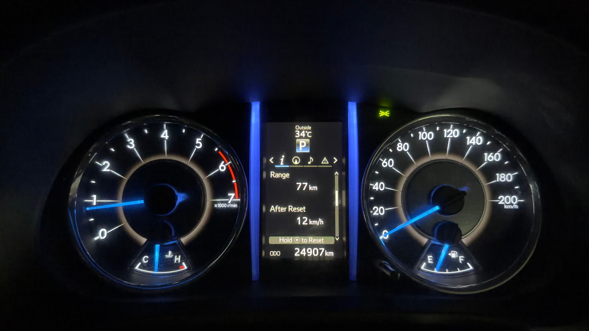View 2019 Toyota Fortuner 2.7 4X2 AT Image 22 Used 2019 Toyota Fortuner 2.7 4X2 AT Image 22