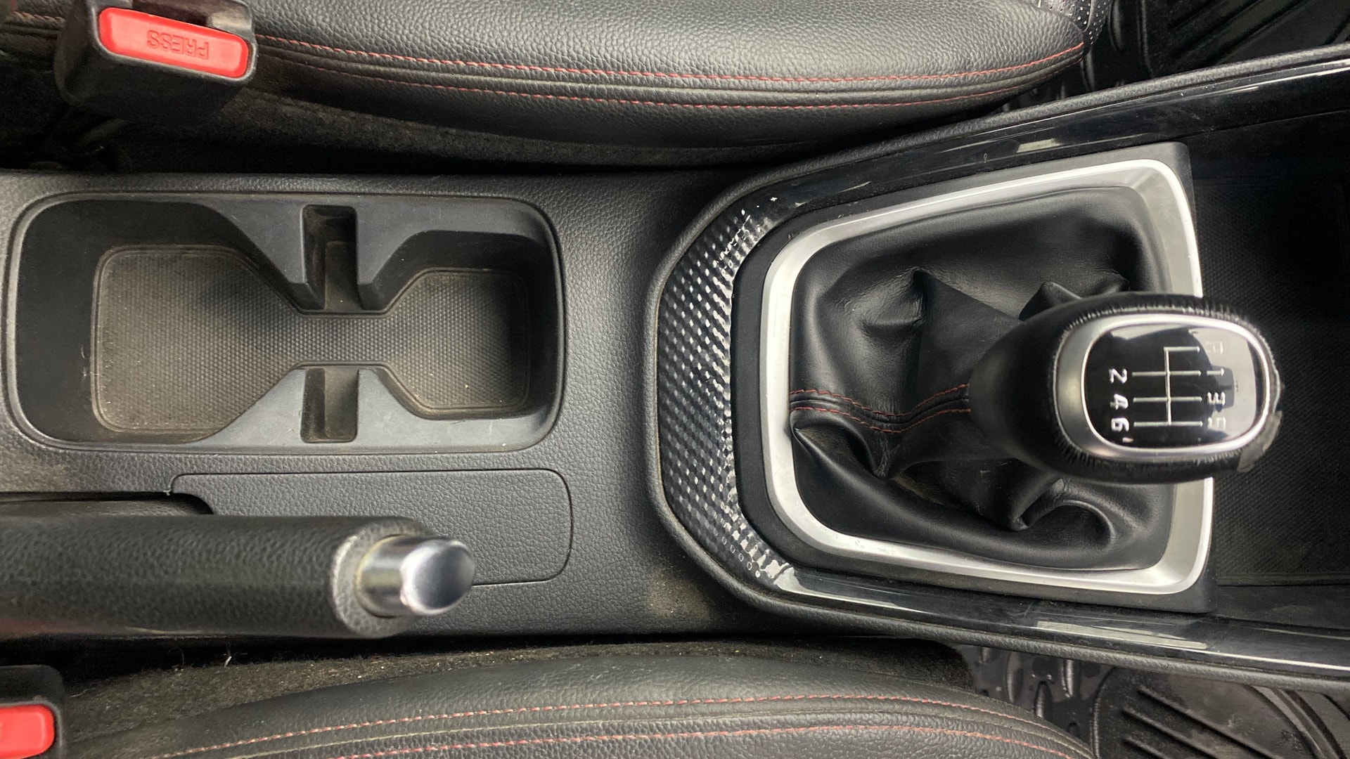 View 2020 Kia Sonet GTX Plus iMT Petrol Image 43 Used 2020 Kia Sonet GTX Plus iMT Petrol Image 43