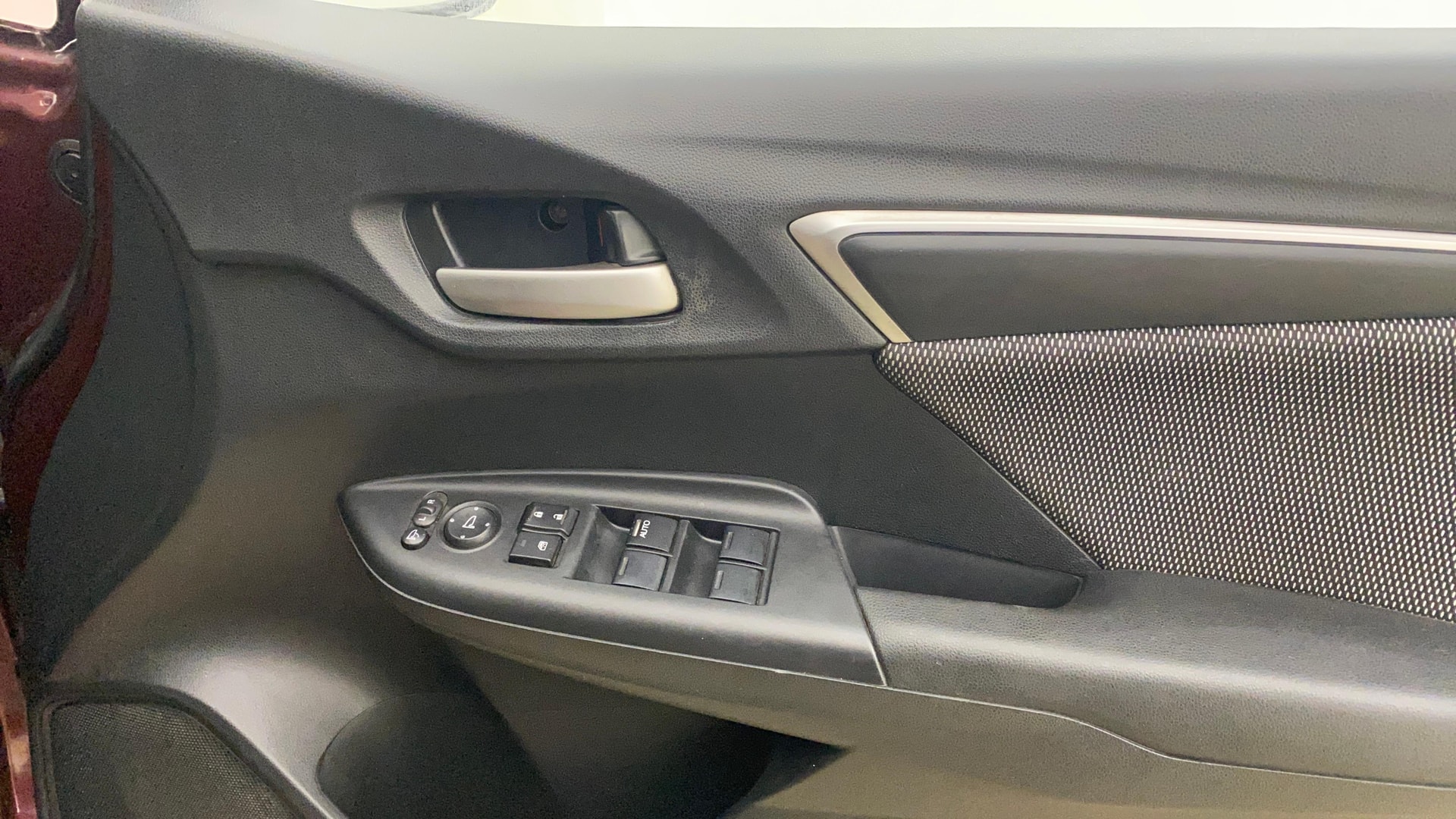 View 2017 Honda WR-V S MT Diesel Edge Edition Image 39 Used 2017 Honda WR-V S MT Diesel Edge Edition Image 39