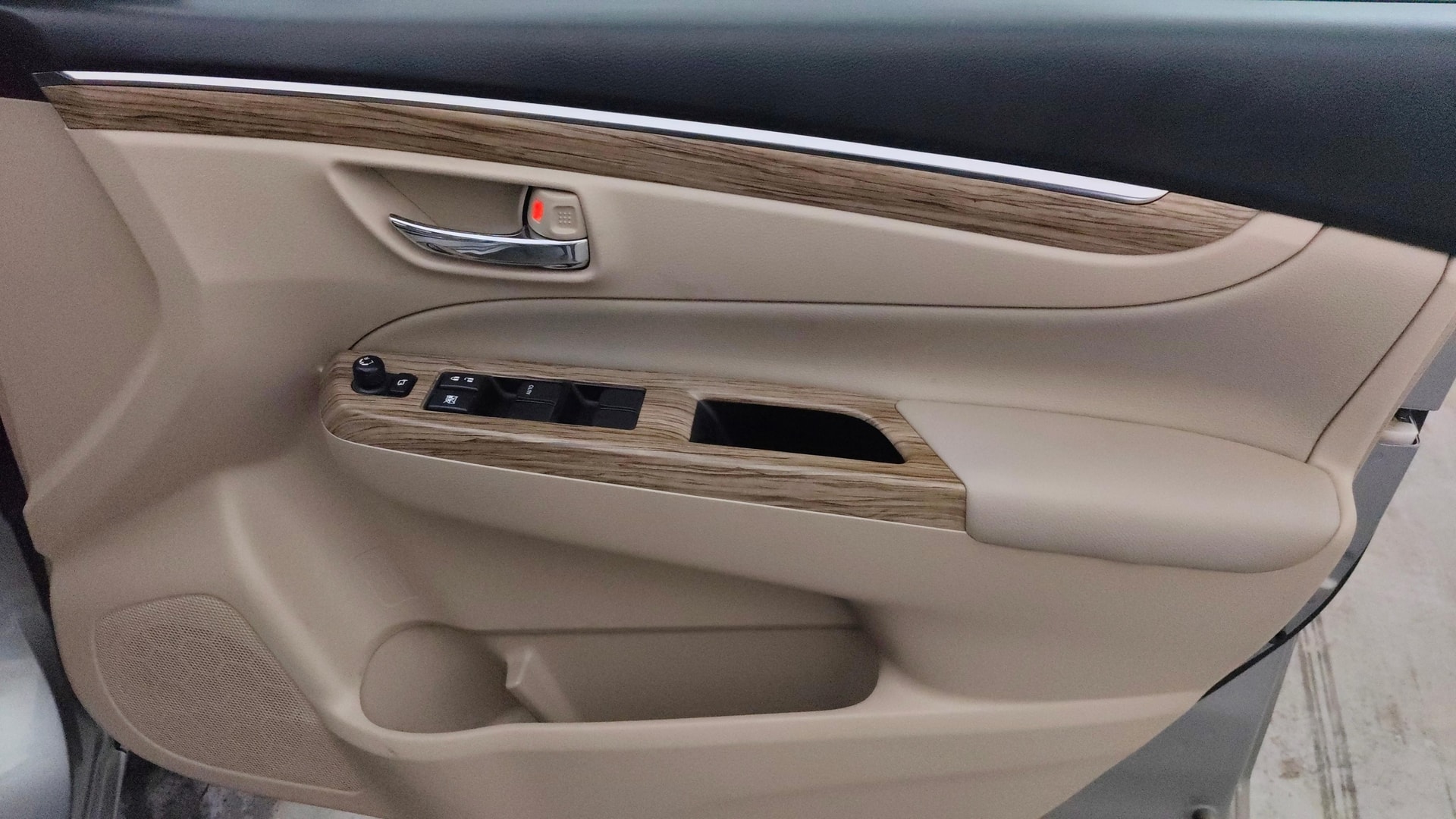 View 2019 Maruti Suzuki 1000 Base Variant Image 34 Used 2019 Maruti Suzuki 1000 Base Variant Image 34