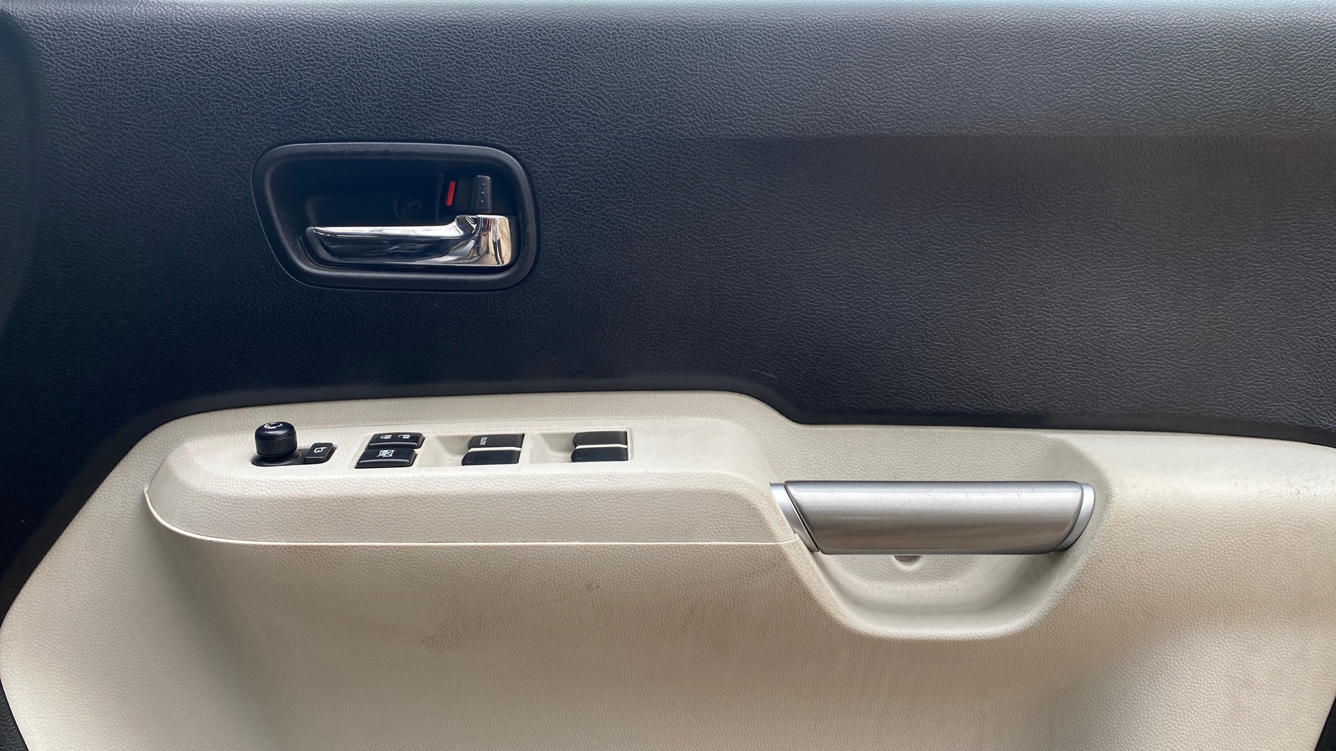 View 2021 Maruti Suzuki 1000 Base Variant Image 33 Used 2021 Maruti Suzuki 1000 Base Variant Image 33