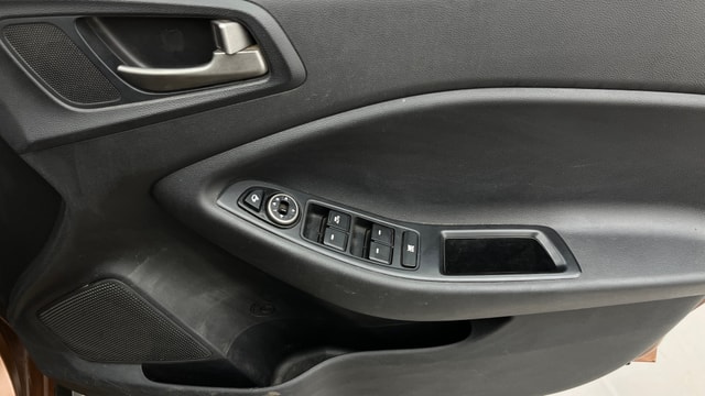 View Hyundai i20 Active Image 33 Used Hyundai i20 Active Image 33