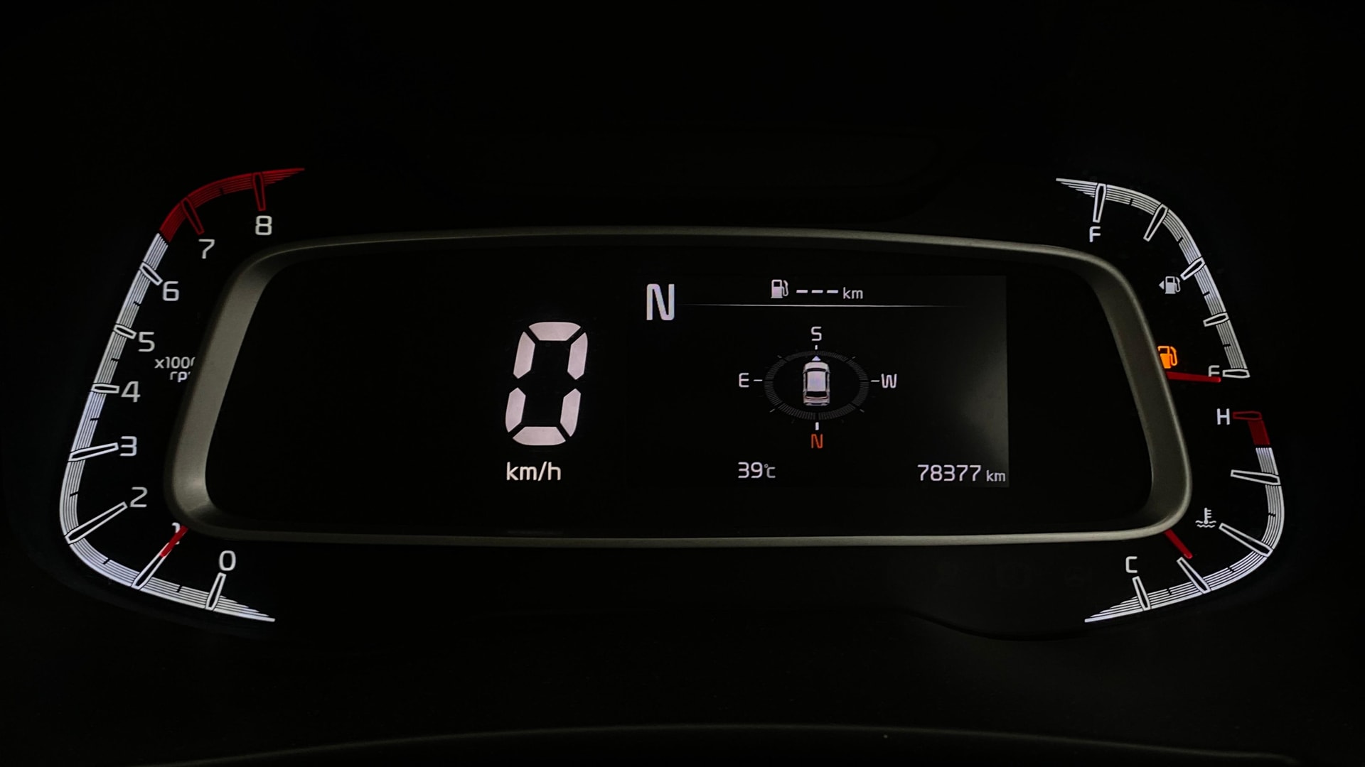 View 2020 Kia Sonet GTX Plus DCT Petrol Image 21 Used 2020 Kia Sonet GTX Plus DCT Petrol Image 21