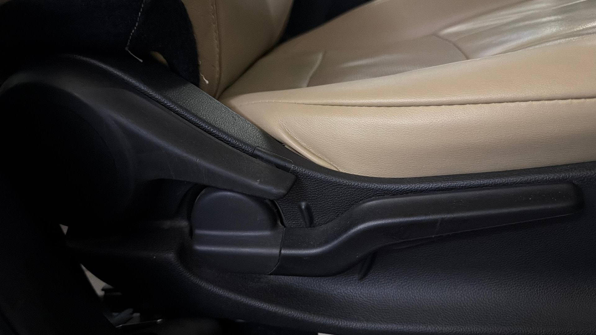 View 2020 Honda City ZX CVT Image 19 Used 2020 Honda City ZX CVT Image 19