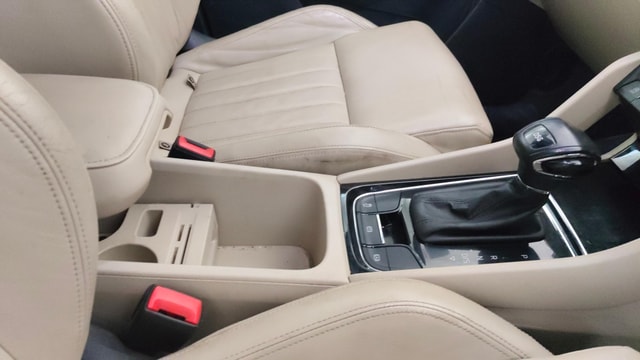 View Skoda Karoq Image 41 Used Skoda Karoq Image 41