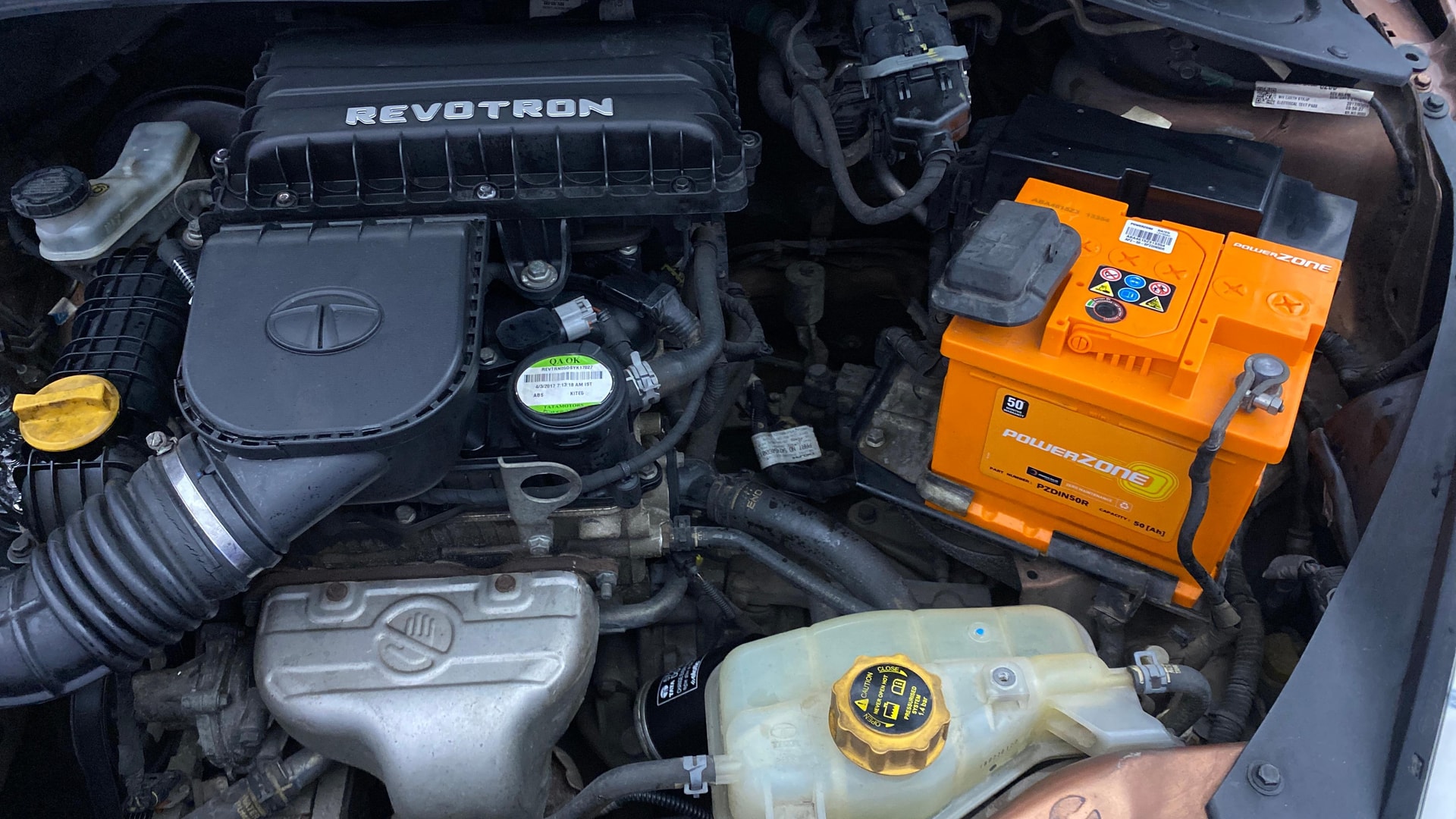 View 2017 Tata Tigor XT Petrol Image 13 Used 2017 Tata Tigor XT Petrol Image 13