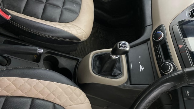 View Hyundai Xcent Image 39 Used Hyundai Xcent Image 39