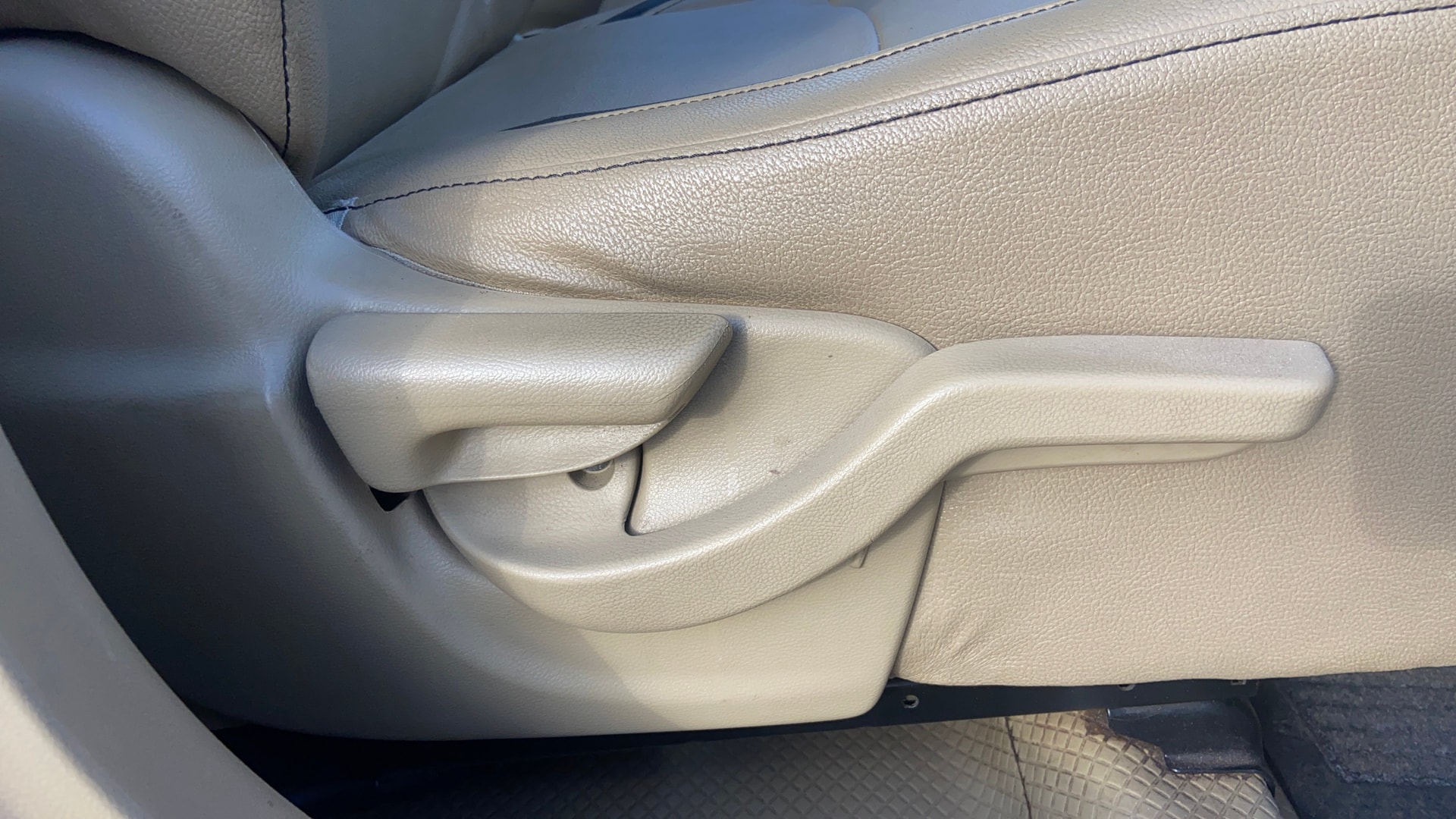 View 2014 Honda Amaze E MT Petrol BS IV Image 18 Used 2014 Honda Amaze E MT Petrol BS IV Image 18
