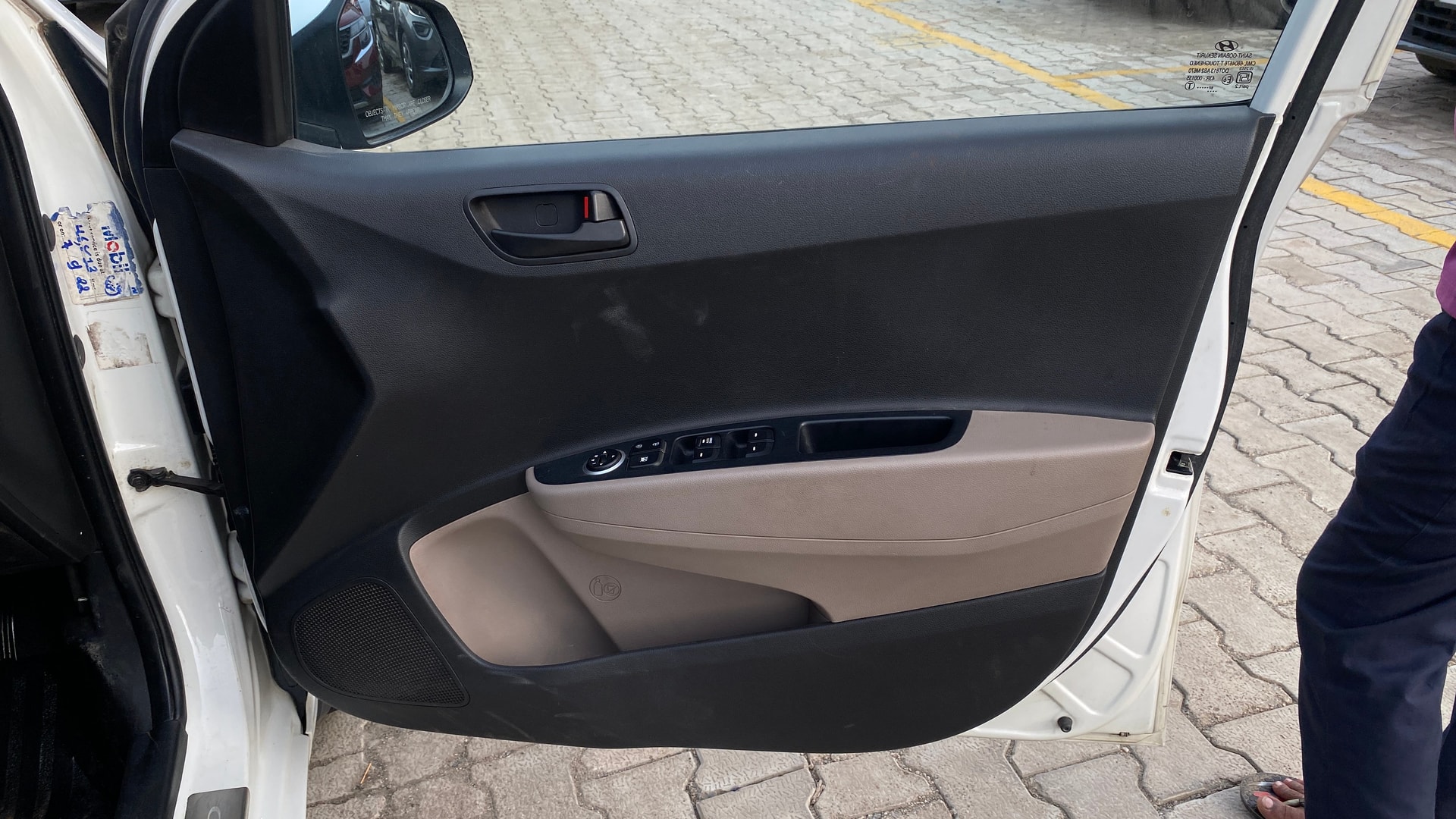 View 2015 Hyundai Grand i10 Magna 1.2 Kappa VTVT Image 41 Used 2015 Hyundai Grand i10 Magna 1.2 Kappa VTVT Image 41