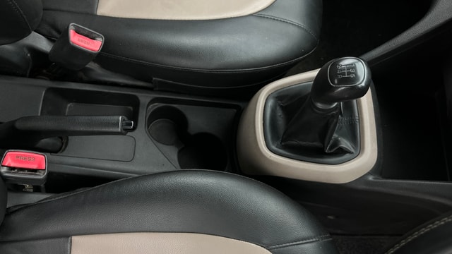View Hyundai Grand i10 Image 38 Used Hyundai Grand i10 Image 38