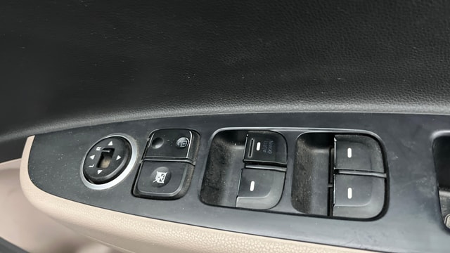 View Hyundai Grand i10 Image 36 Used Hyundai Grand i10 Image 36