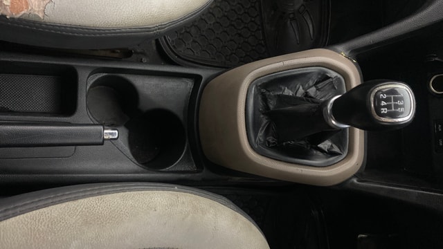 View Hyundai Grand i10 Image 37 Used Hyundai Grand i10 Image 37