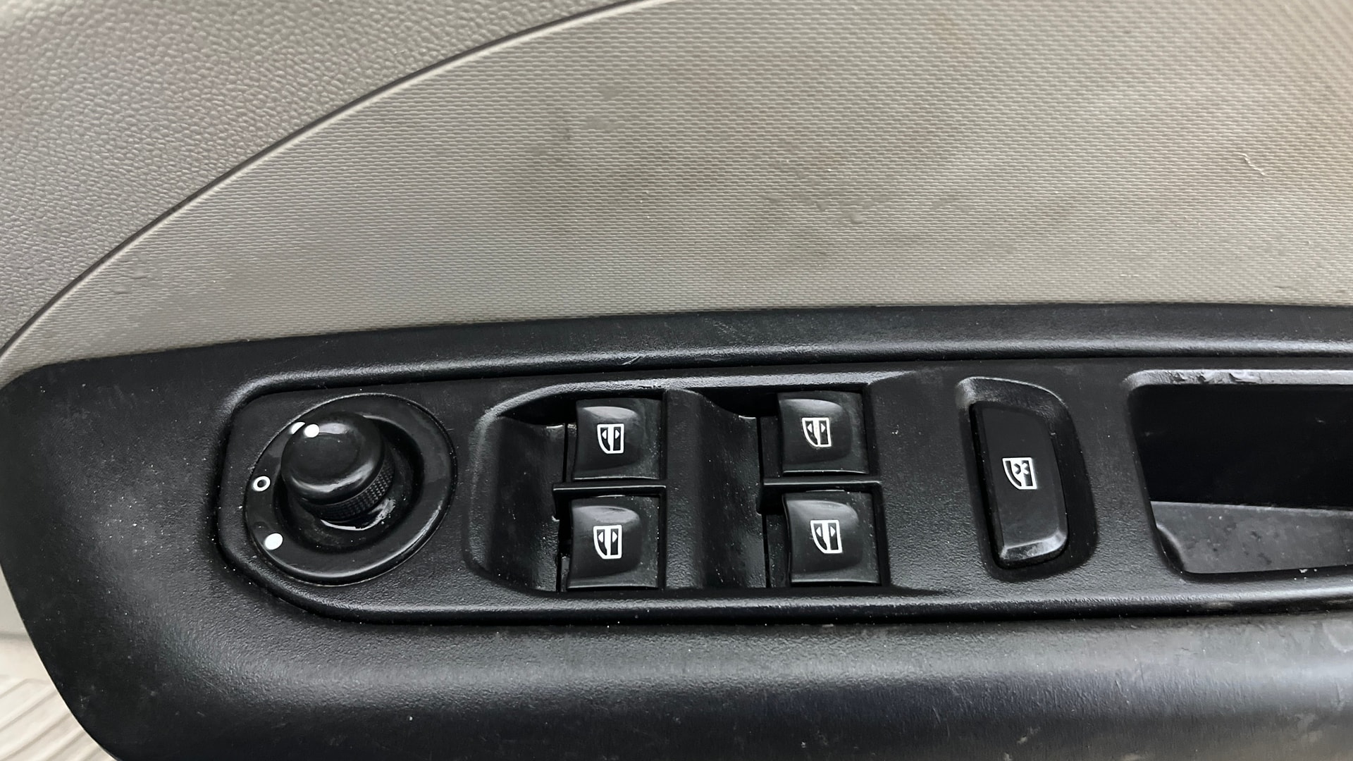 Used 2021 Renault Triber Used 2021 Renault Triber