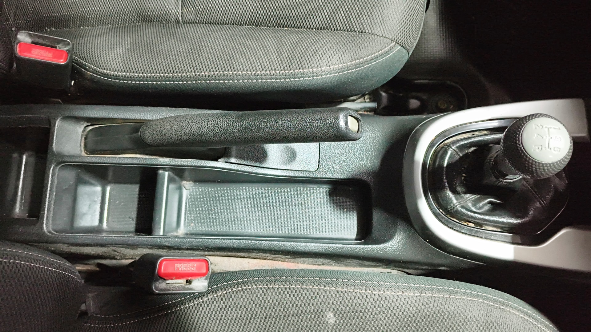 View 2015 Honda Jazz E MT Diesel Image 39 Used 2015 Honda Jazz E MT Diesel Image 39