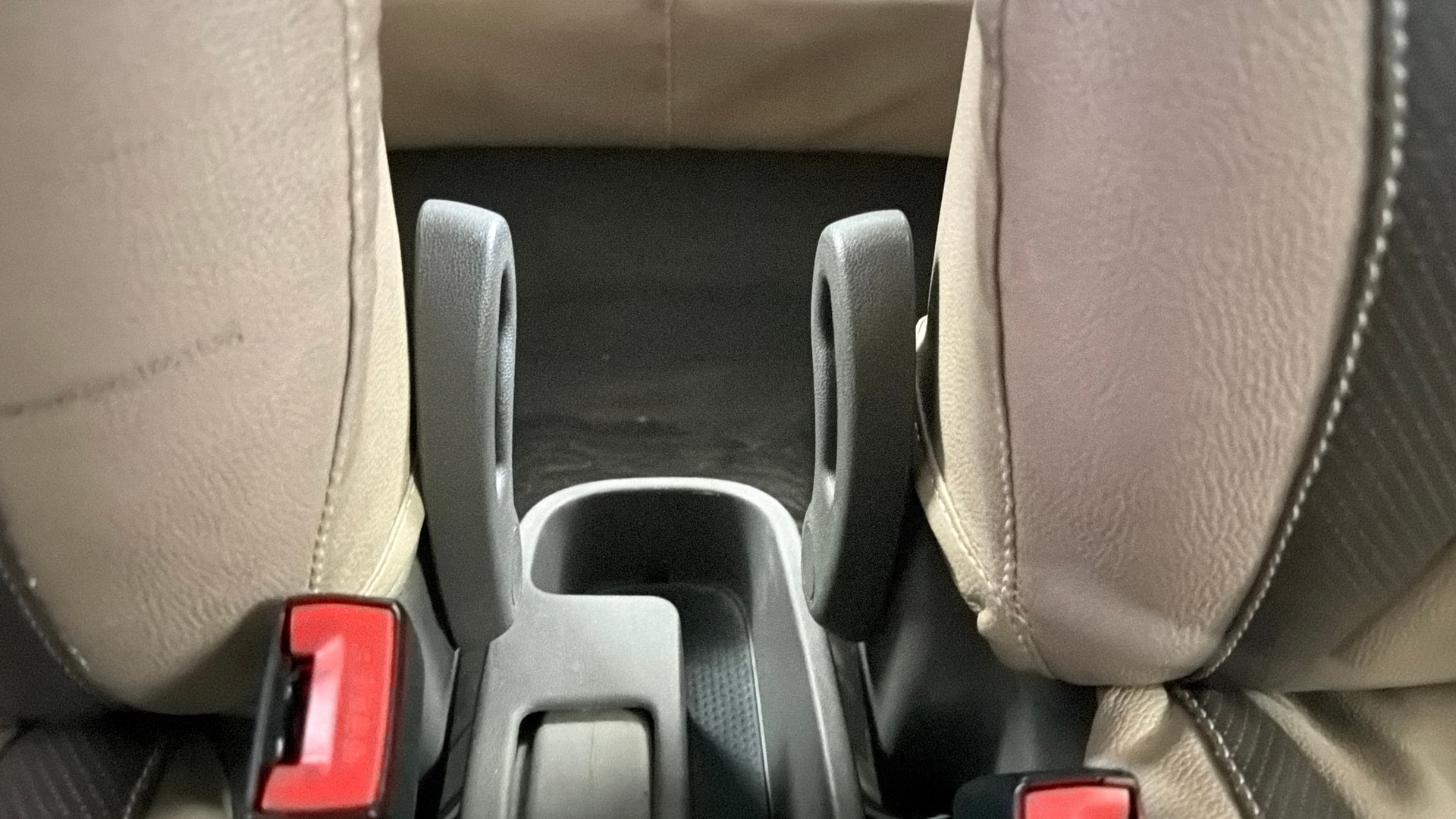 View 2015 Hyundai i10 1.1 Magna Image 18 Used 2015 Hyundai i10 1.1 Magna Image 18