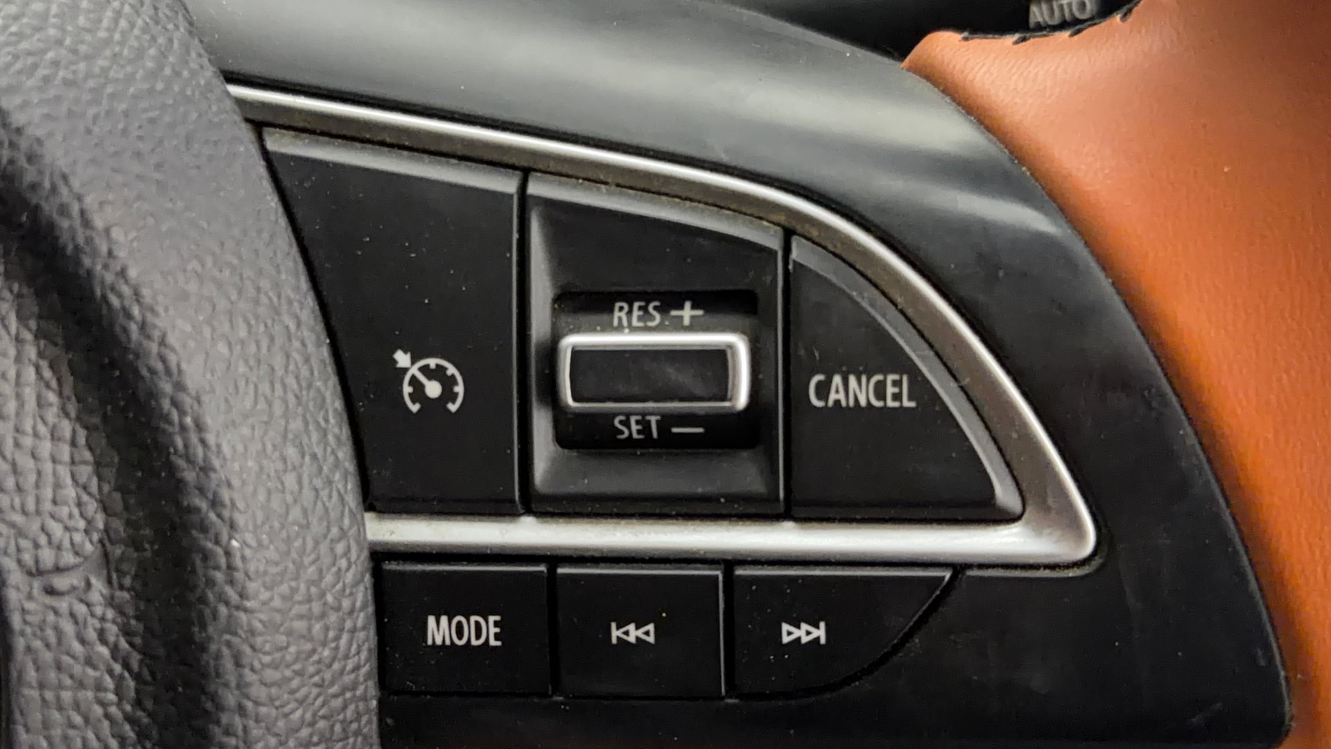 View 2023 Maruti Suzuki 1000 Base Variant Image 3 Used 2023 Maruti Suzuki 1000 Base Variant Image 3