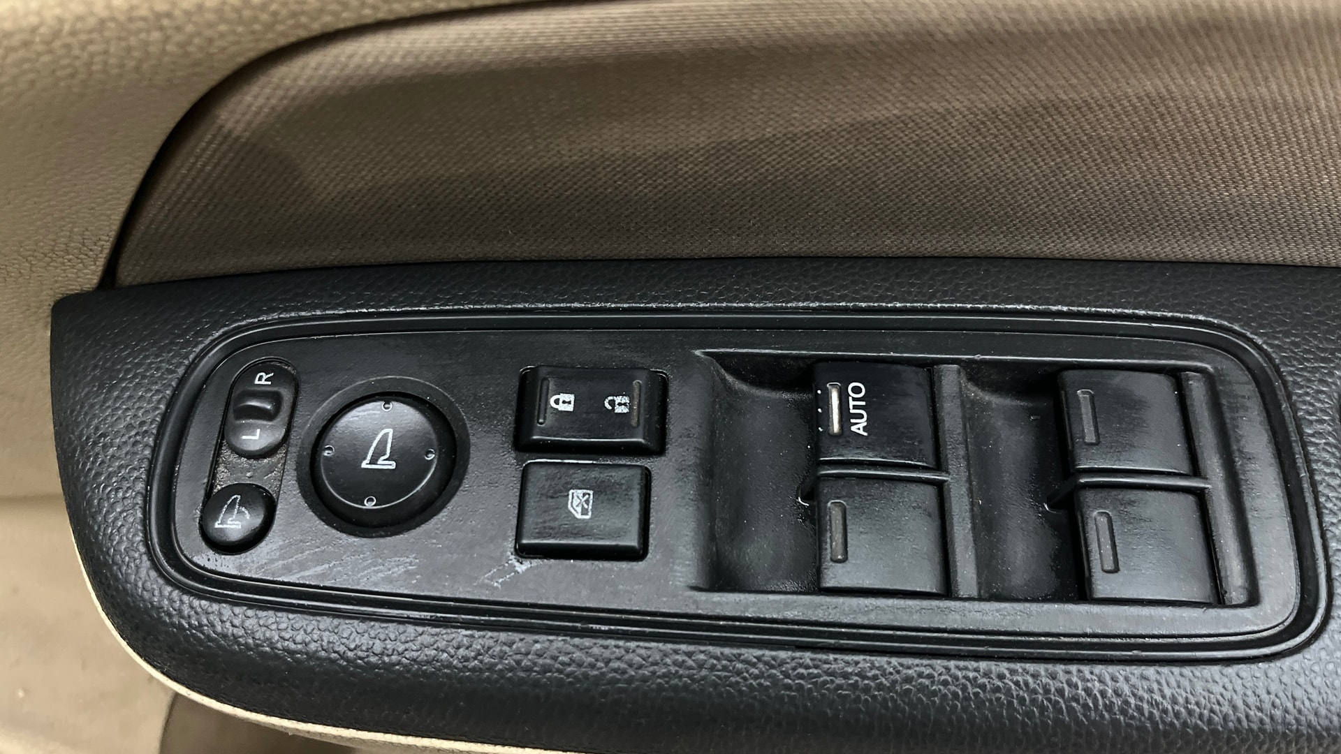 View 2020 Honda Amaze E MT Petrol BS IV Image 36 Used 2020 Honda Amaze E MT Petrol BS IV Image 36
