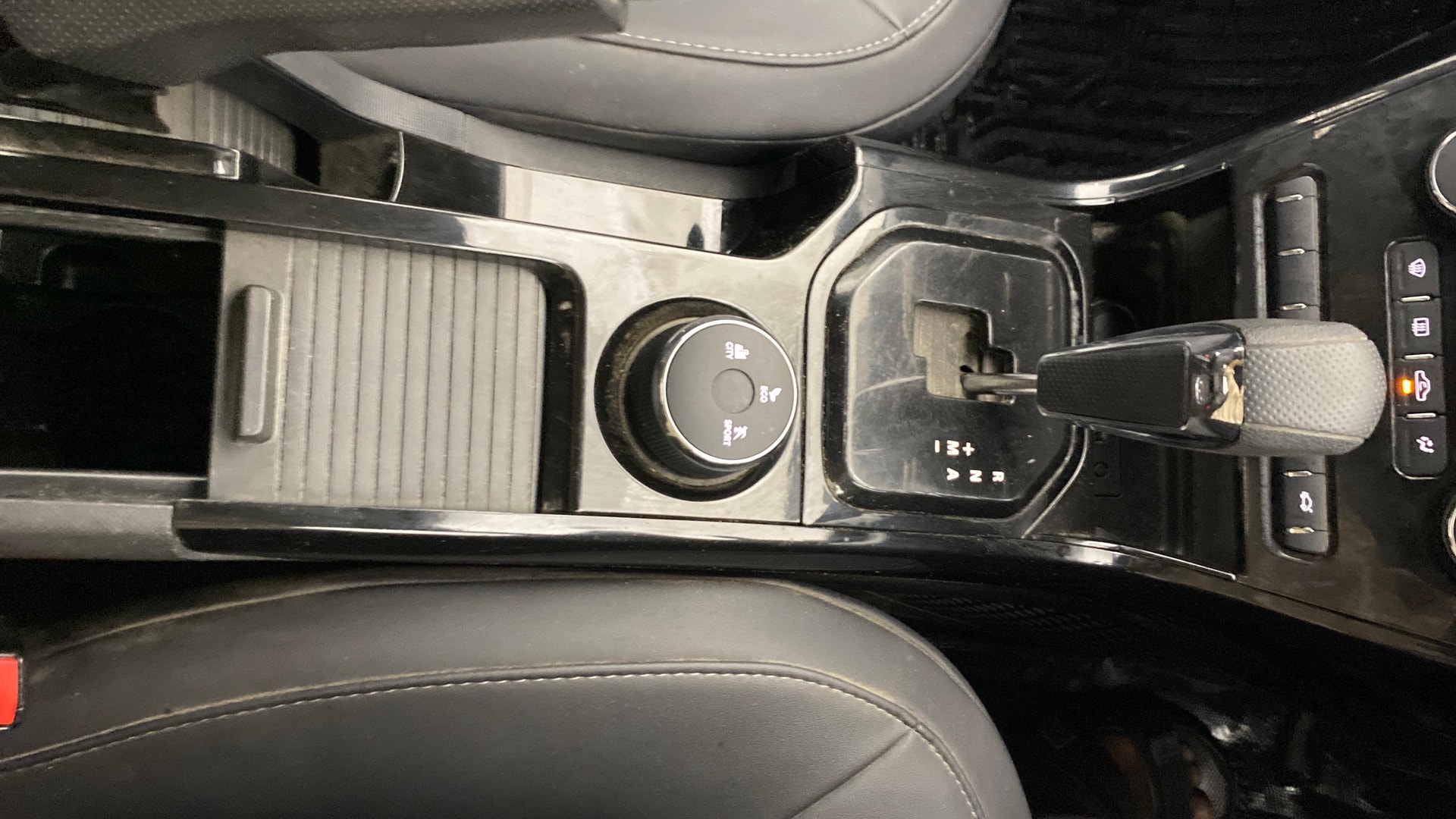 View 2022 Tata Nexon Revotron XE Image 41 Used 2022 Tata Nexon Revotron XE Image 41