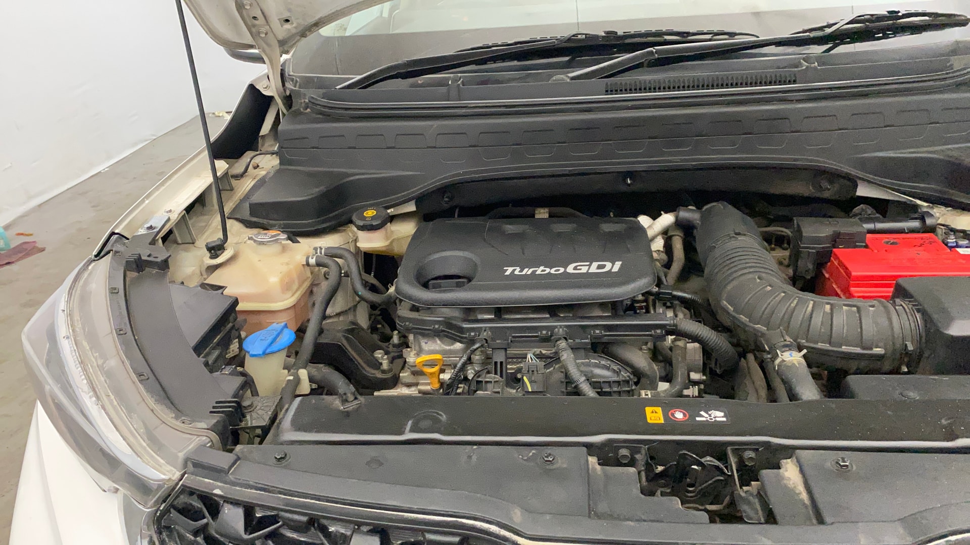 View 2023 Kia Sonet HTX iMT Petrol Image 27 Used 2023 Kia Sonet HTX iMT Petrol Image 27