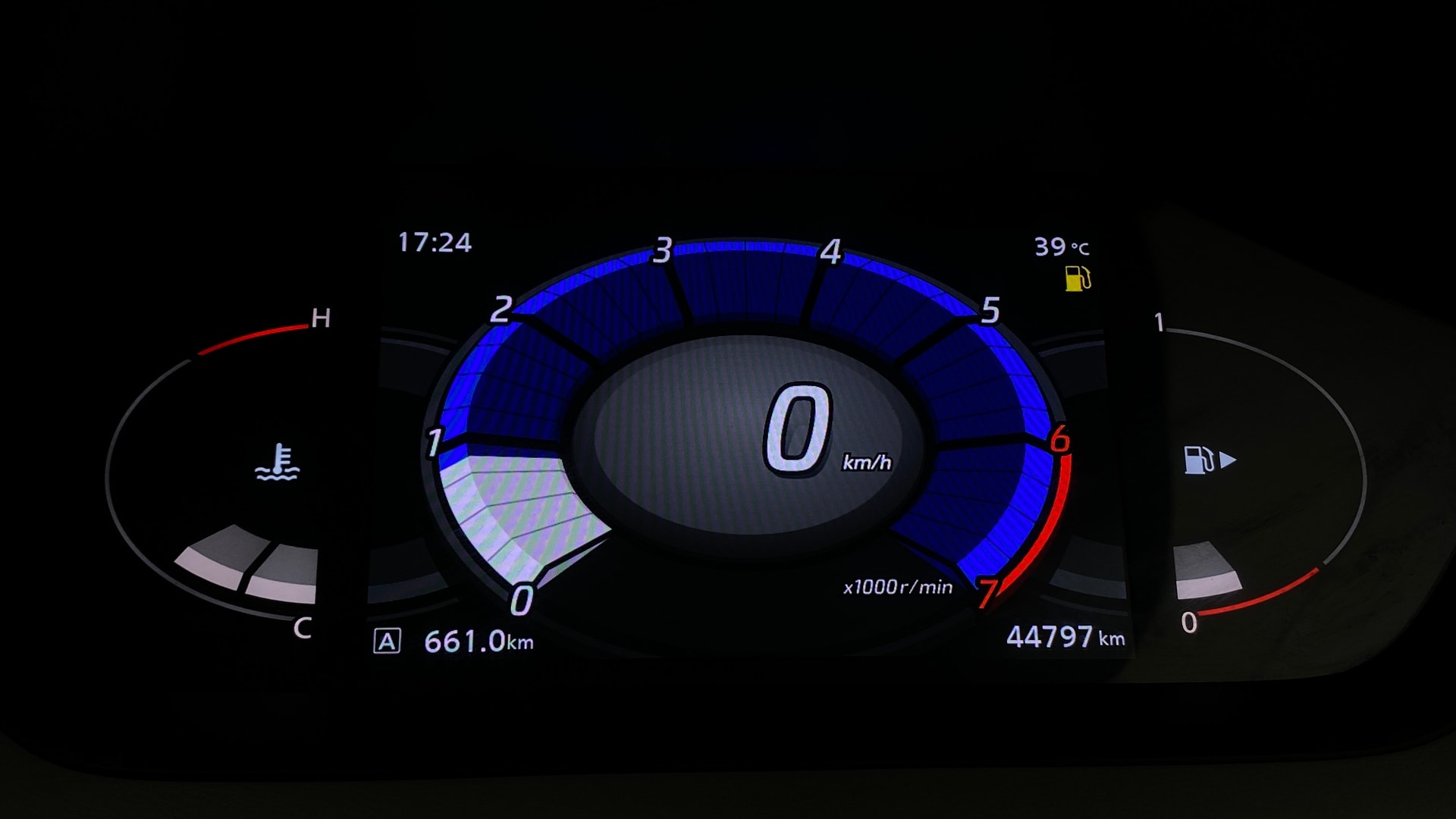 View 2021 Nissan Magnite Turbo XV Image 20 Used 2021 Nissan Magnite Turbo XV Image 20