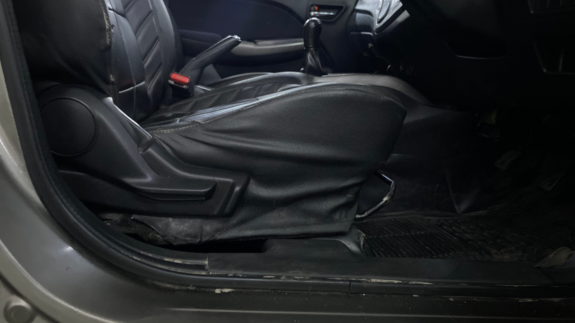 View 2019 Maruti Suzuki 1000 Base Variant Image 11 Used 2019 Maruti Suzuki 1000 Base Variant Image 11