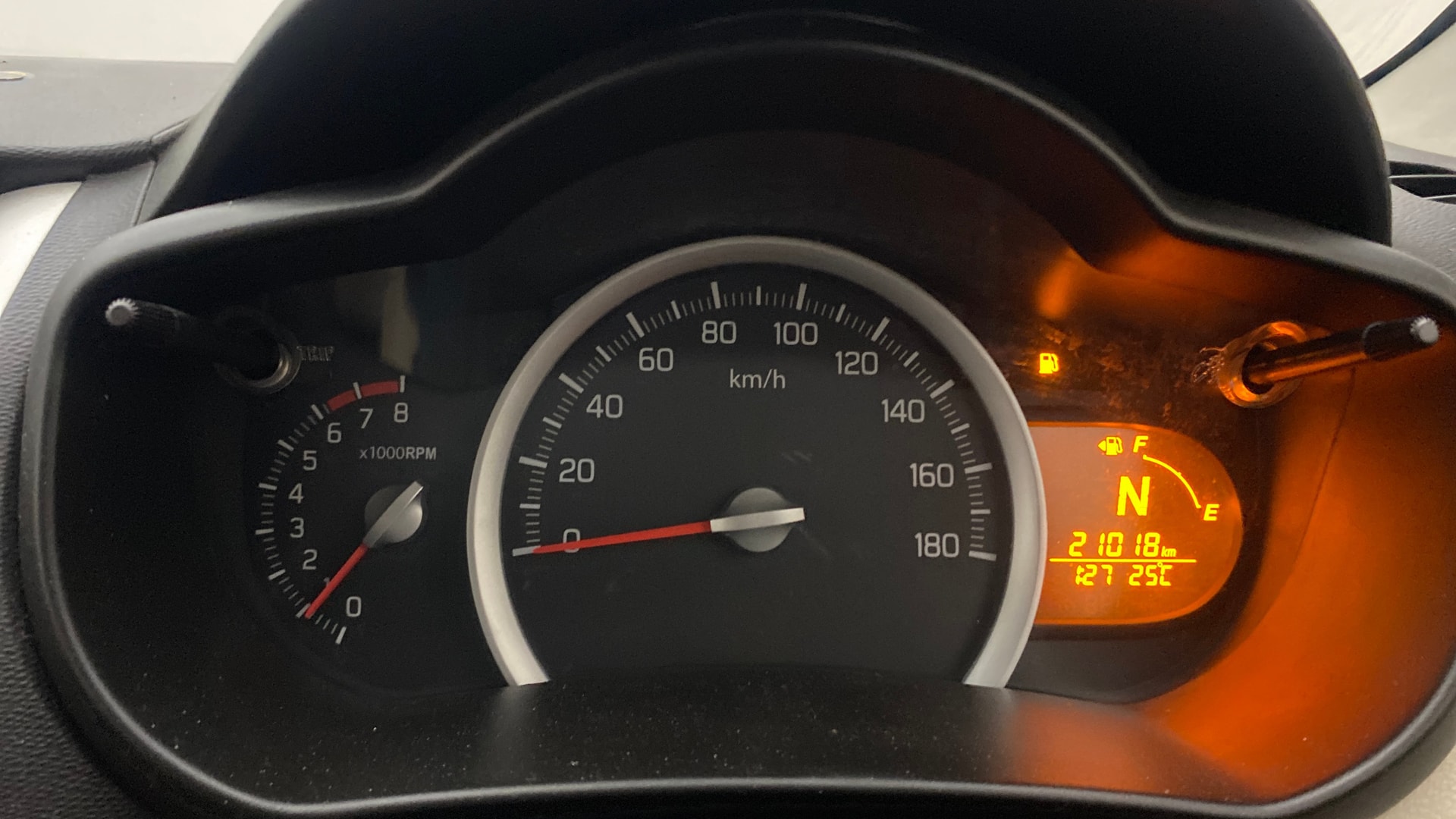 View 2018 Maruti Suzuki 1000 Base Variant Image 34 Used 2018 Maruti Suzuki 1000 Base Variant Image 34