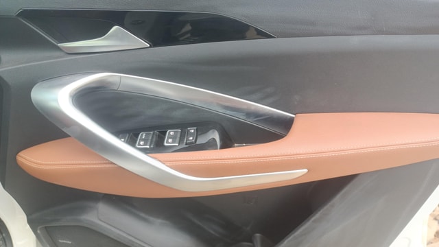 View MG Hector Image 35 Used MG Hector Image 35