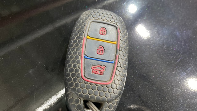 View Hyundai Verna Image 19 Used Hyundai Verna Image 19